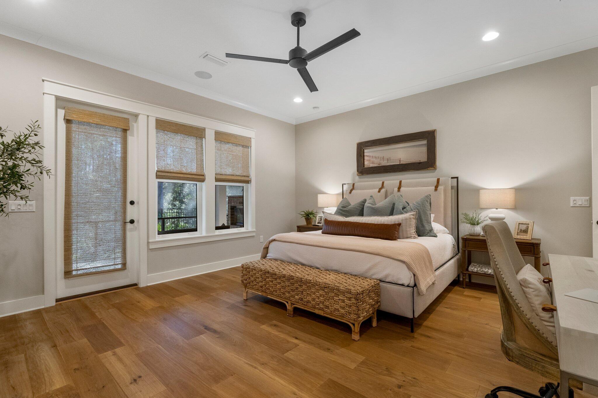 HUNTERS RUN - Residential
