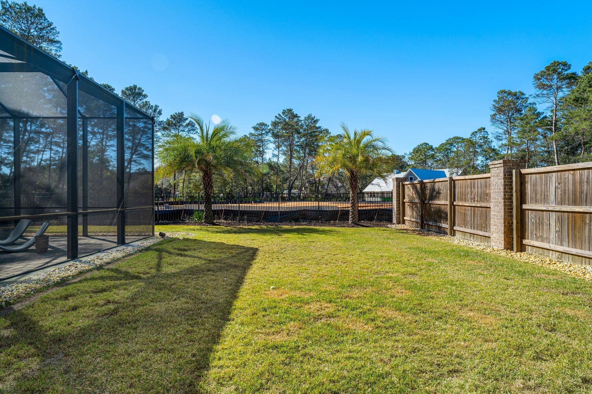 HUNTERS RUN - Residential