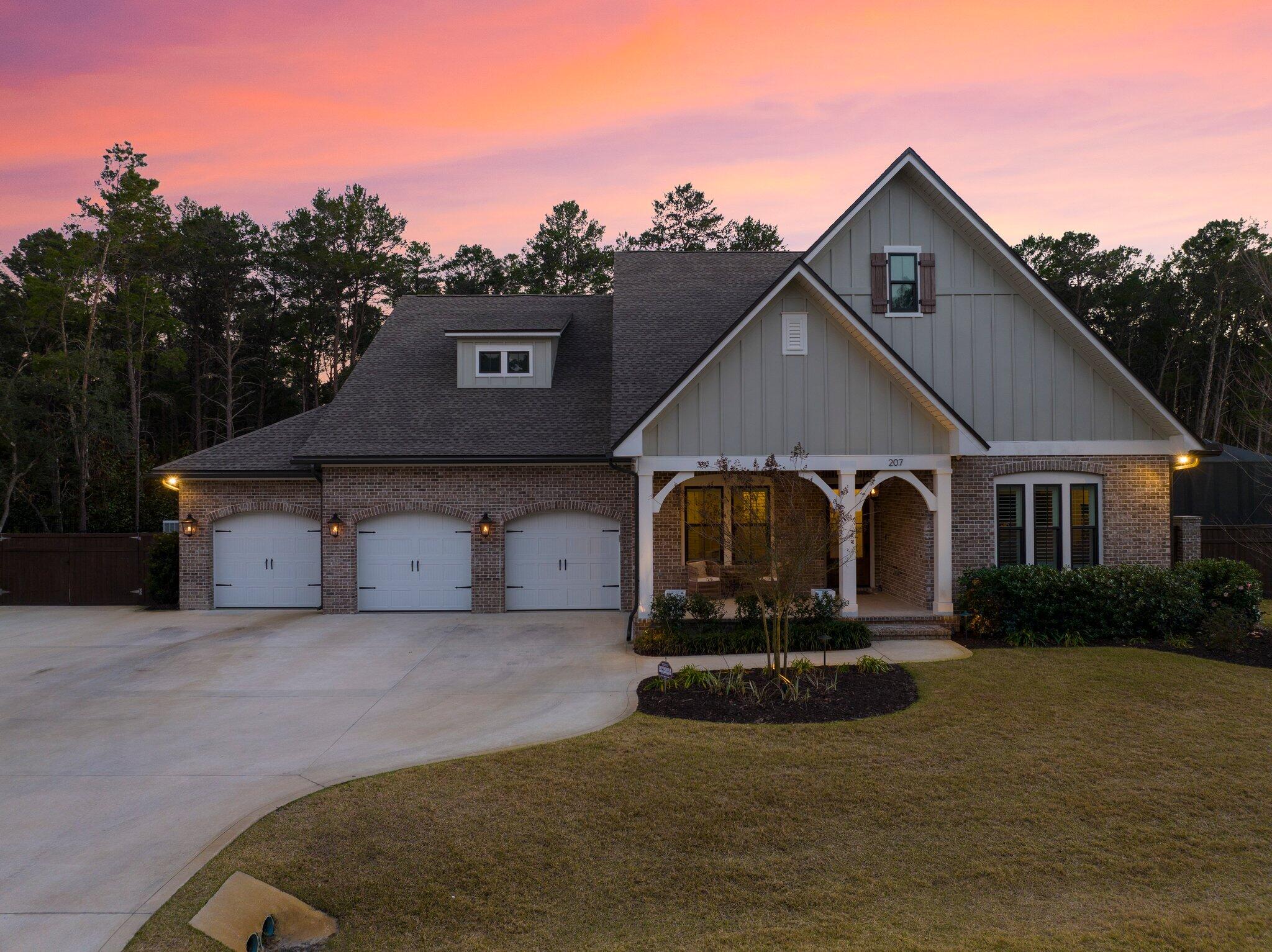 HUNTERS RUN - Residential