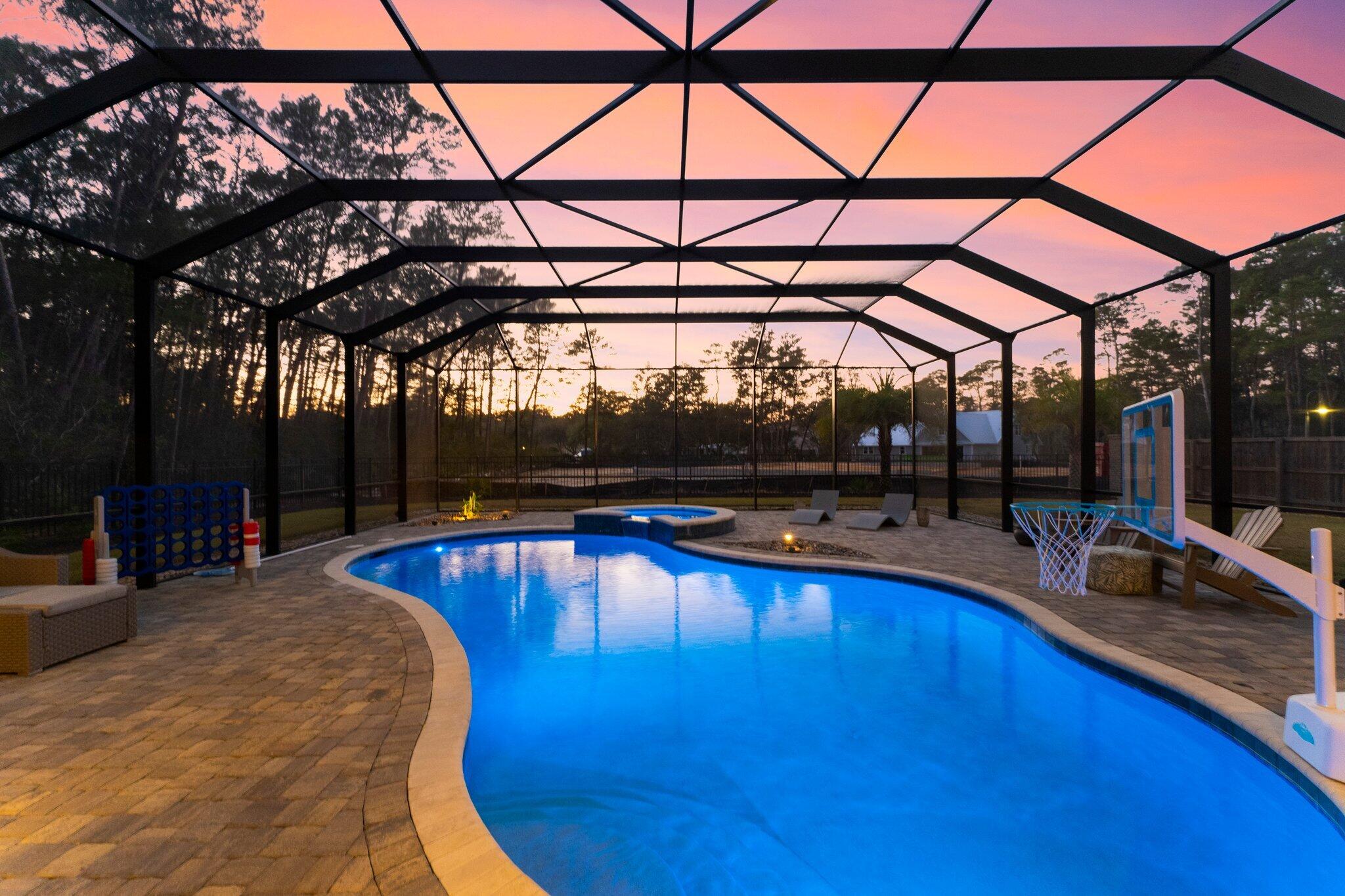 HUNTERS RUN - Residential