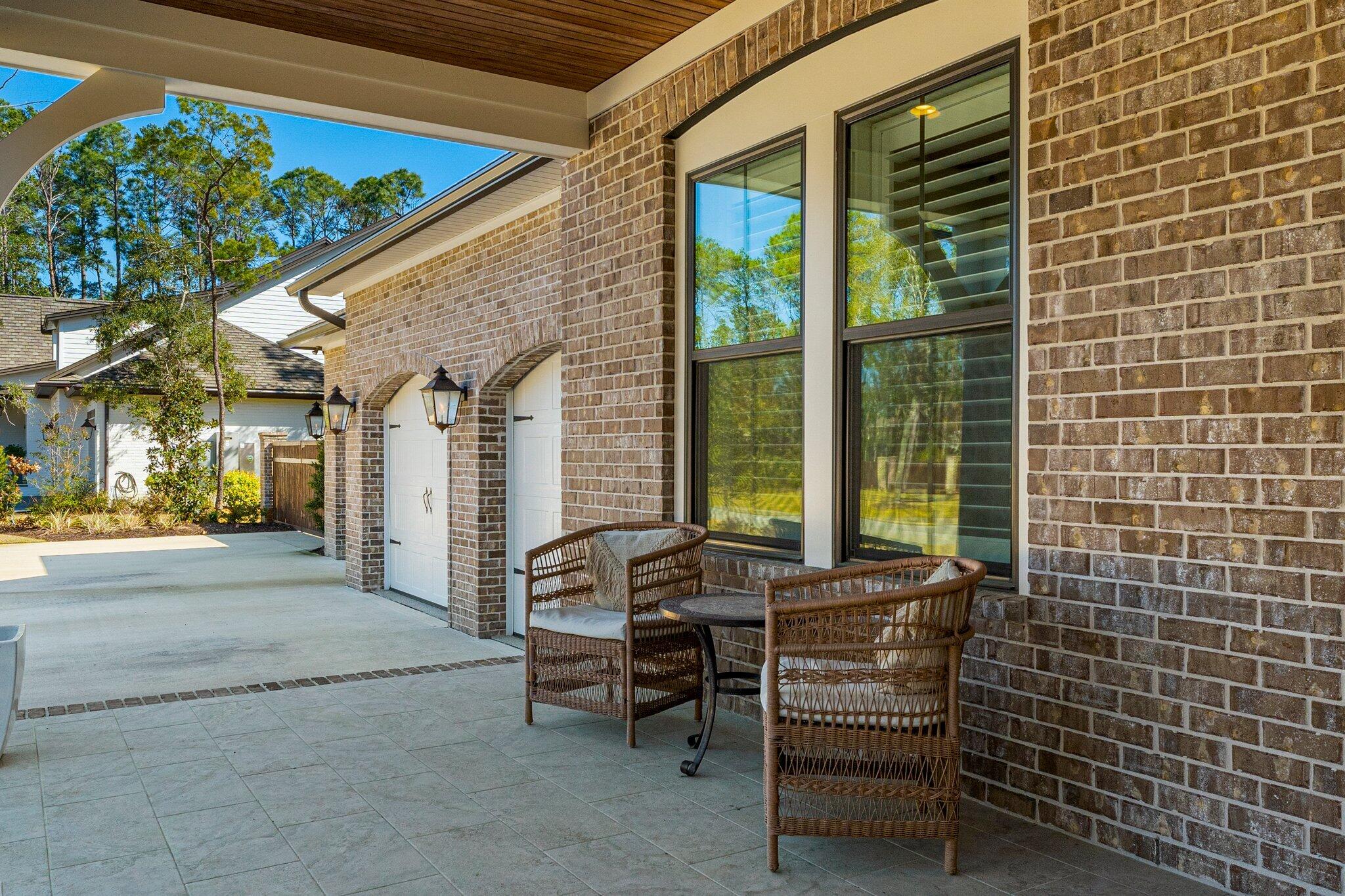 HUNTERS RUN - Residential