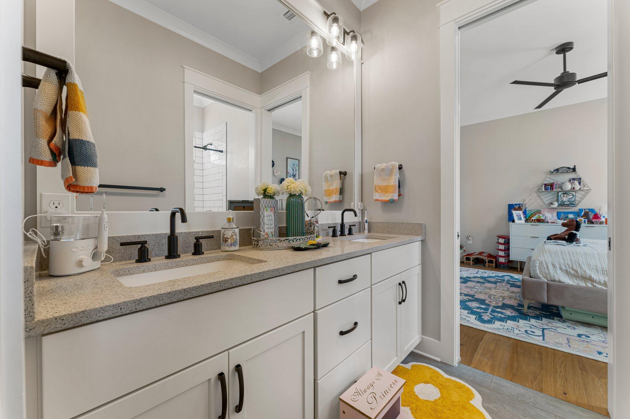 HUNTERS RUN - Residential