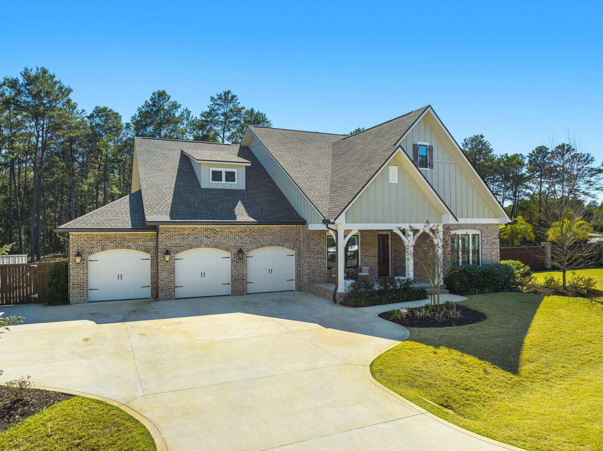 HUNTERS RUN - Residential