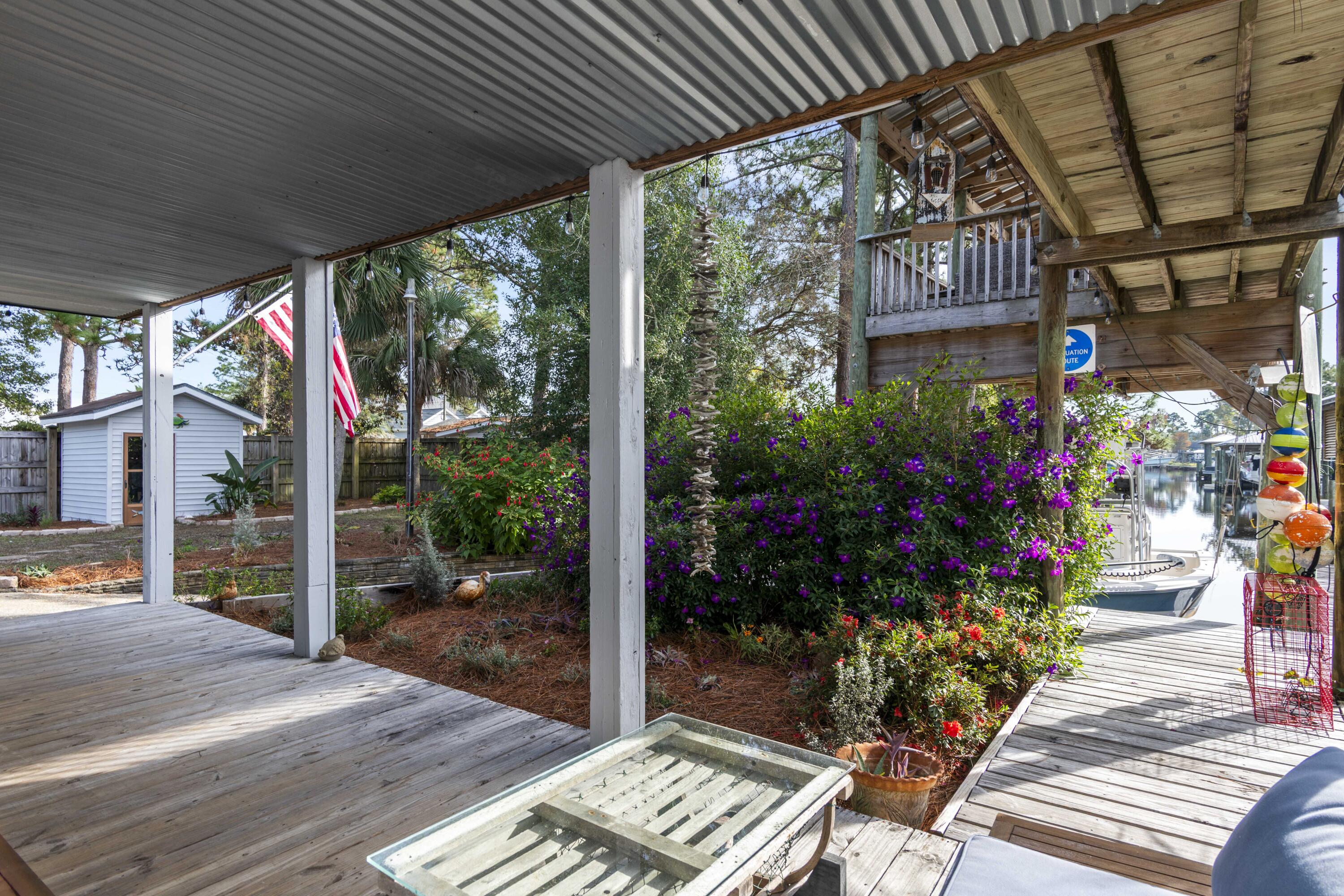 HIDDEN HARBOR ESTATES - Residential