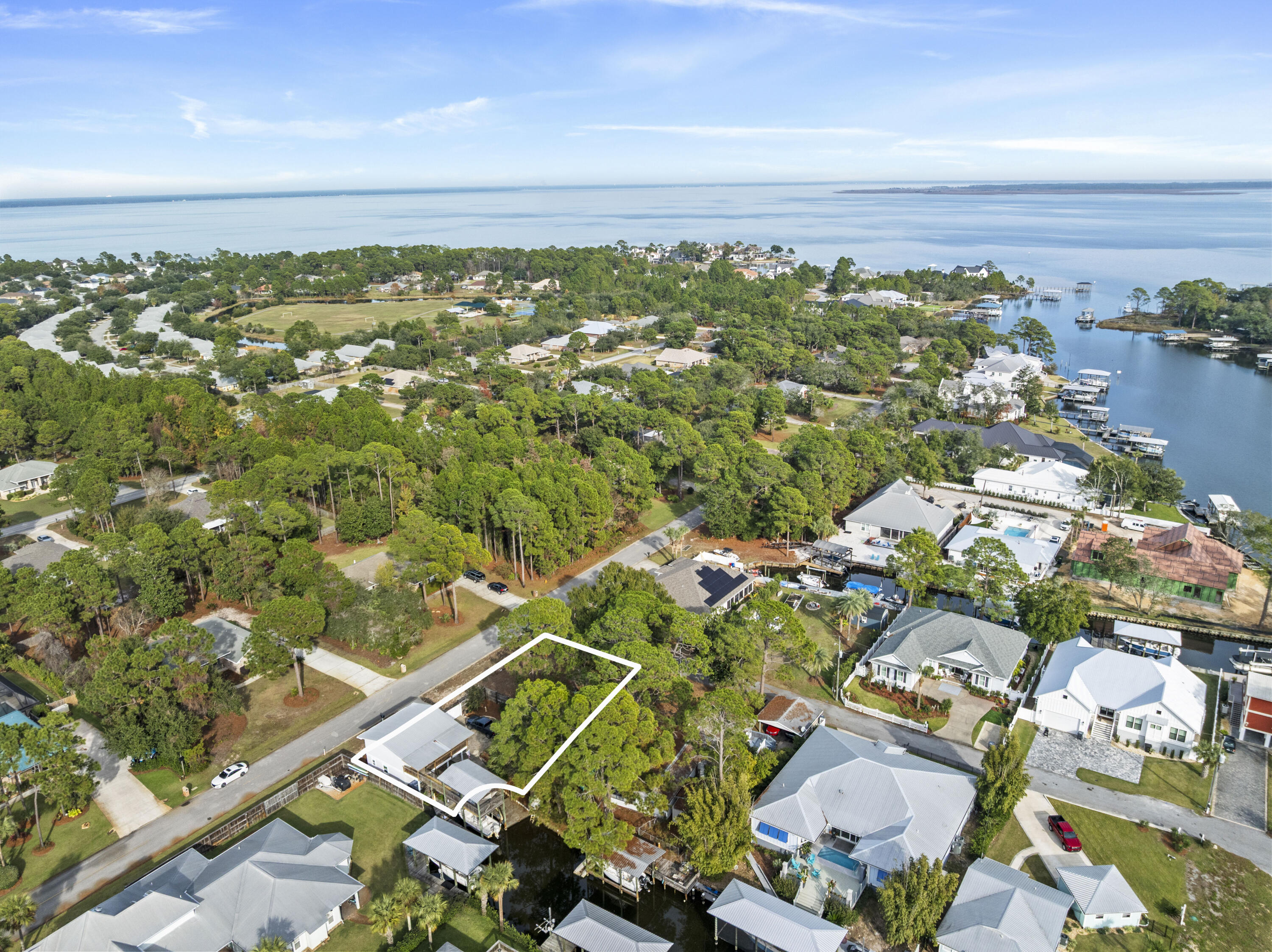 HIDDEN HARBOR ESTATES - Residential