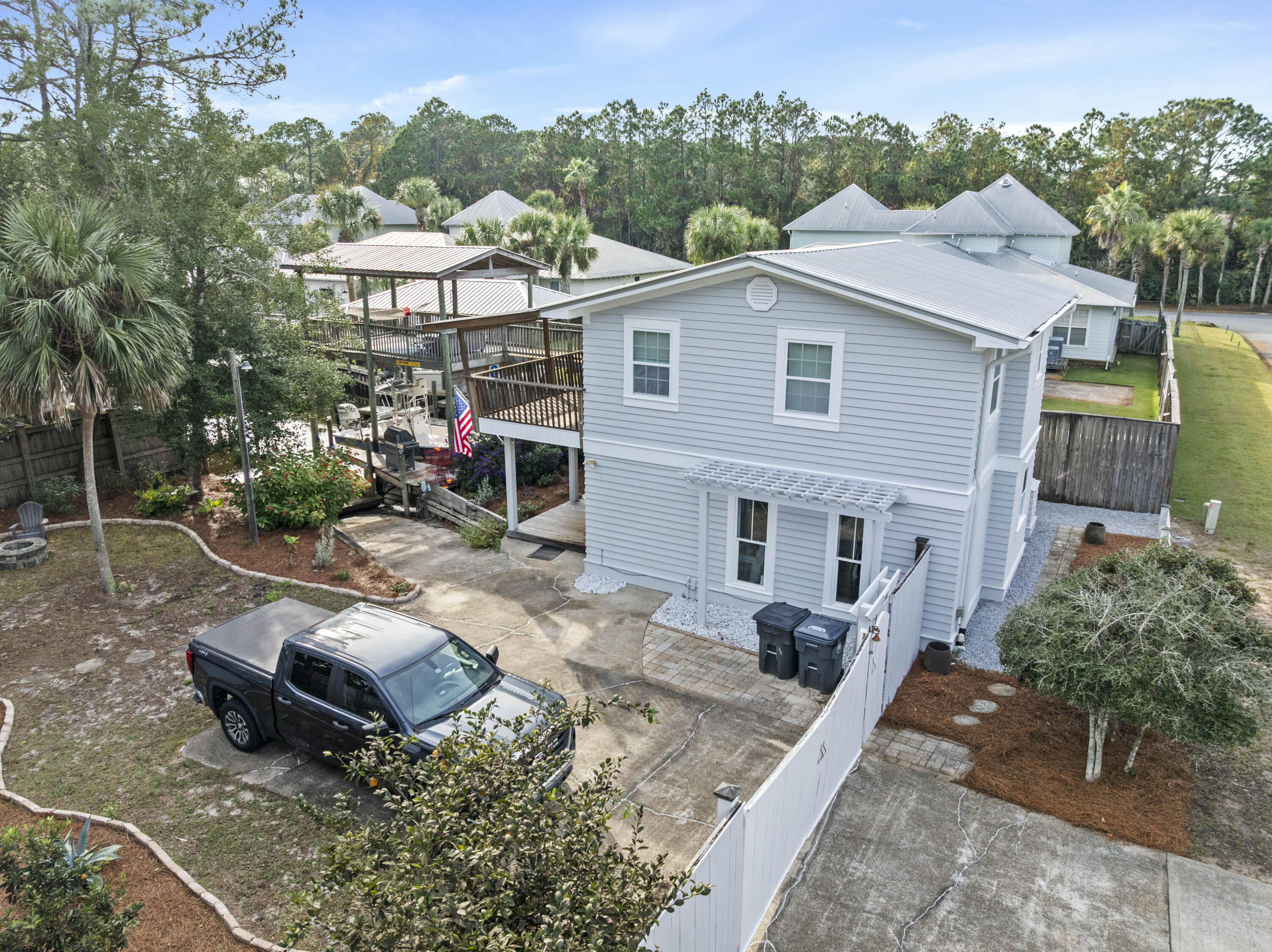 HIDDEN HARBOR ESTATES - Residential