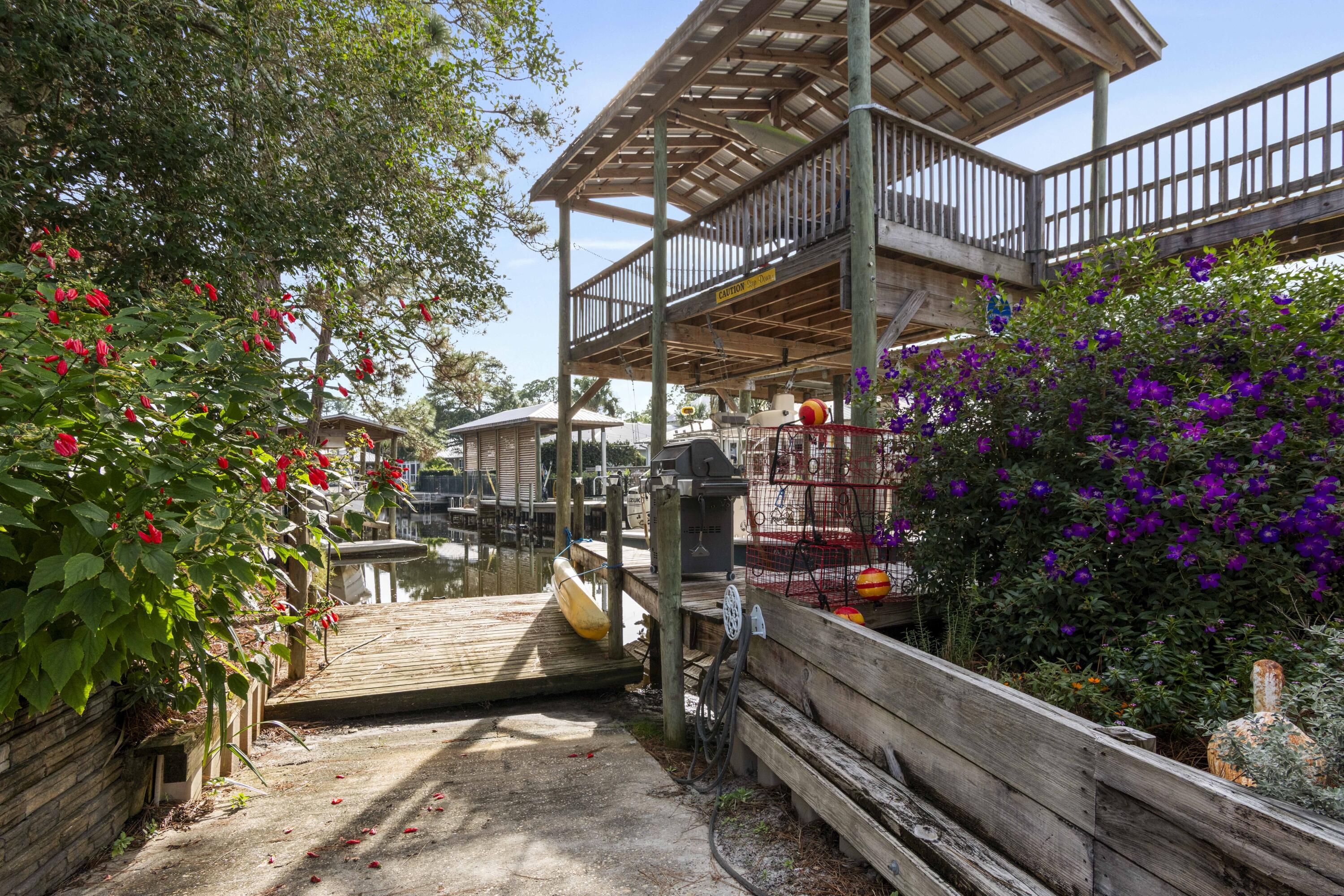 HIDDEN HARBOR ESTATES - Residential