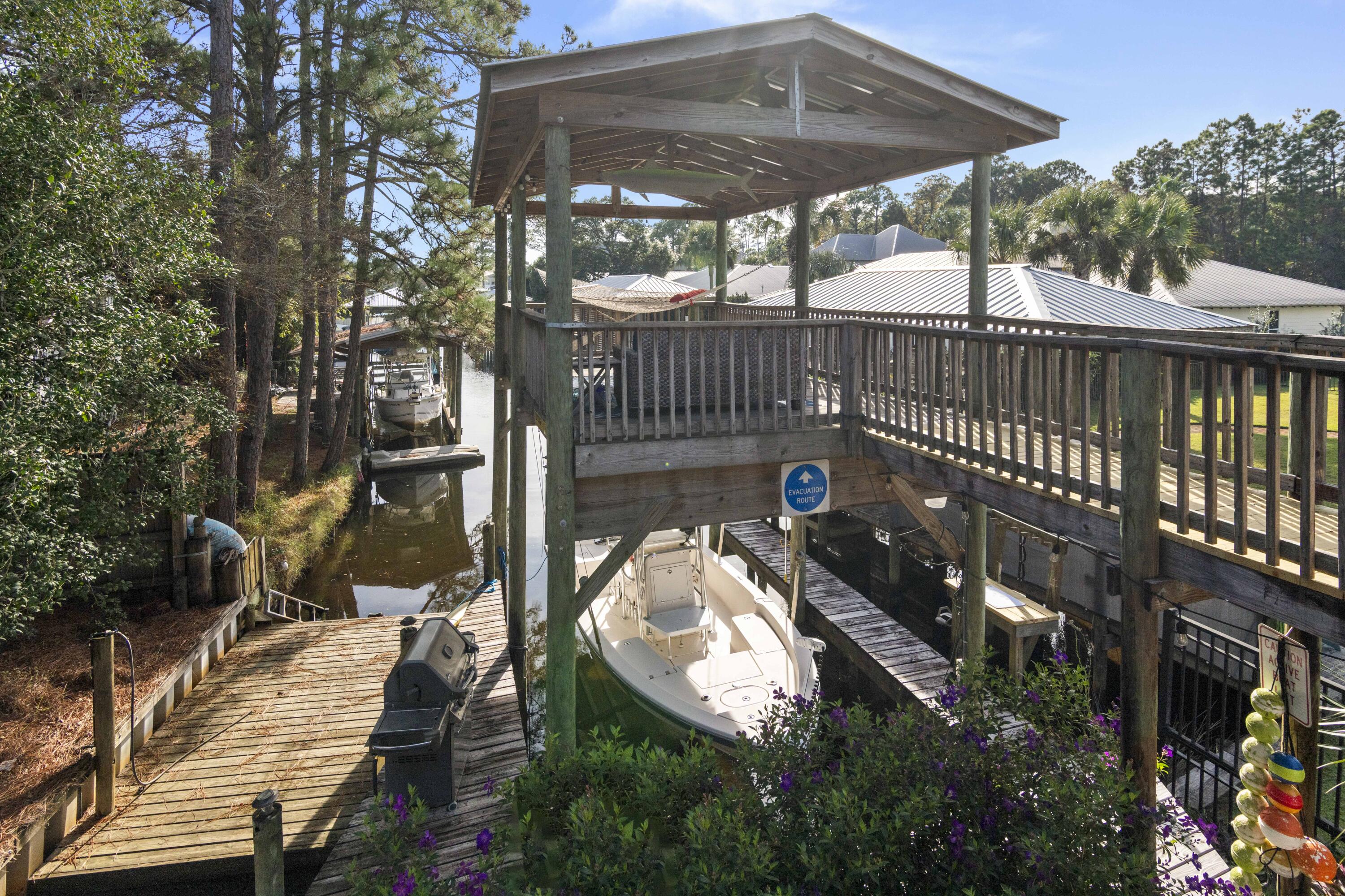HIDDEN HARBOR ESTATES - Residential