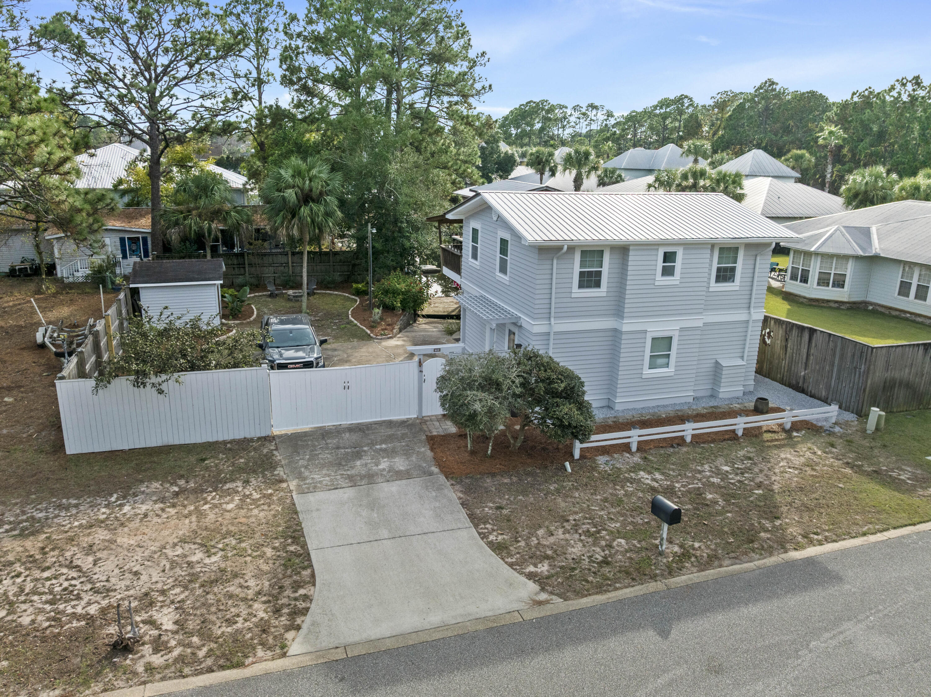 HIDDEN HARBOR ESTATES - Residential