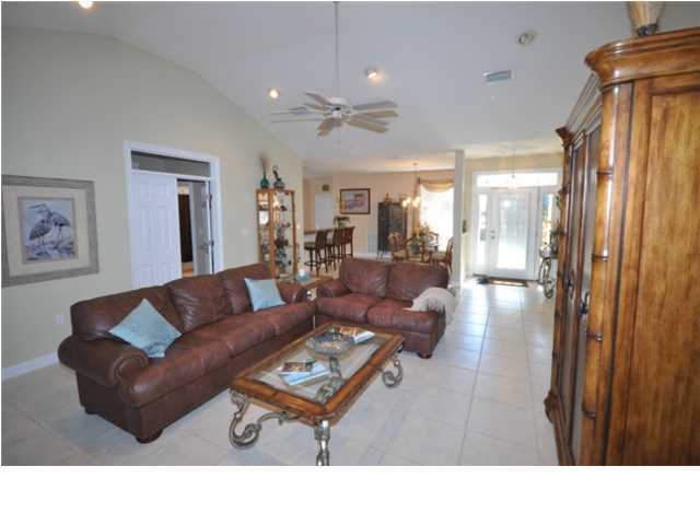 ESCADA - Residential Lease