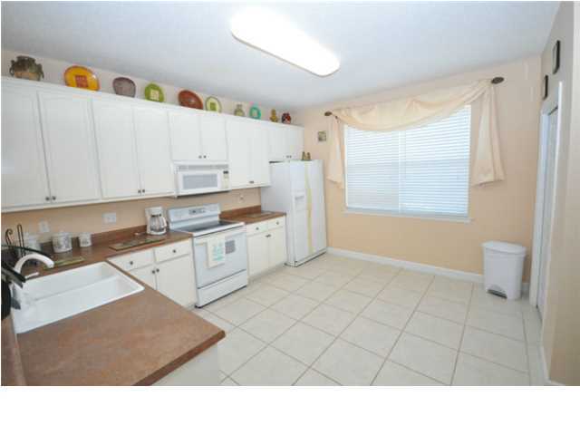 ESCADA - Residential Lease