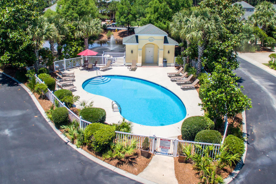 FAIRWAY VILLAS - Residential Lease