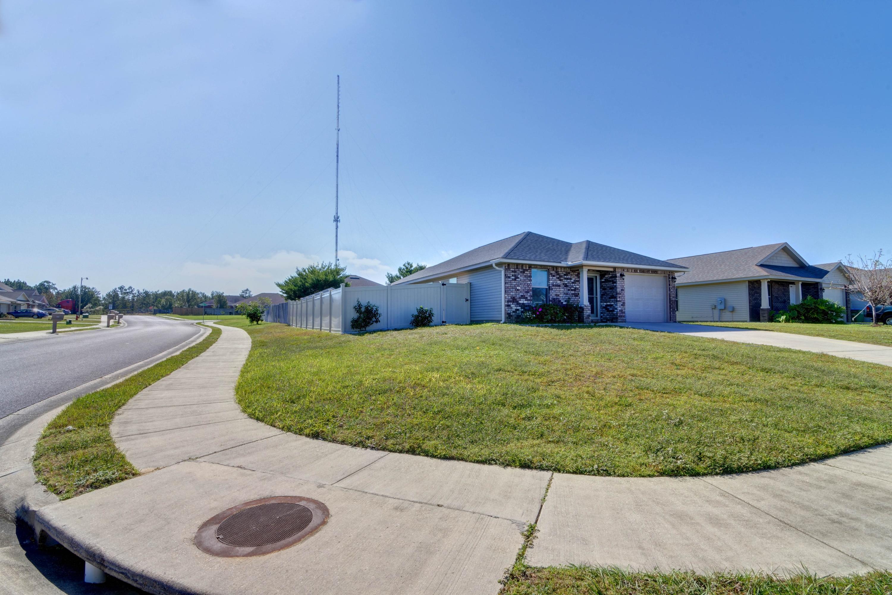 SHADOW LAKES - Residential