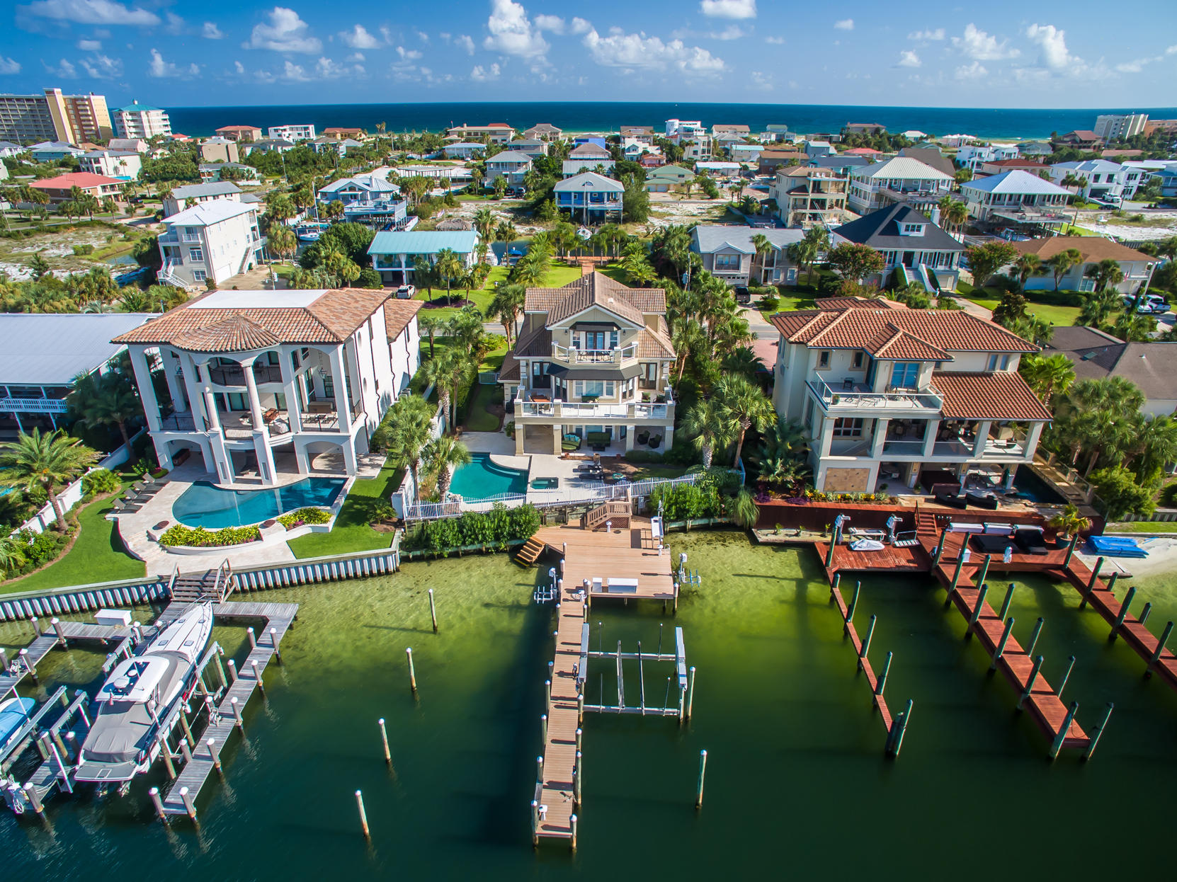 HOLIDAY ISLE - Residential