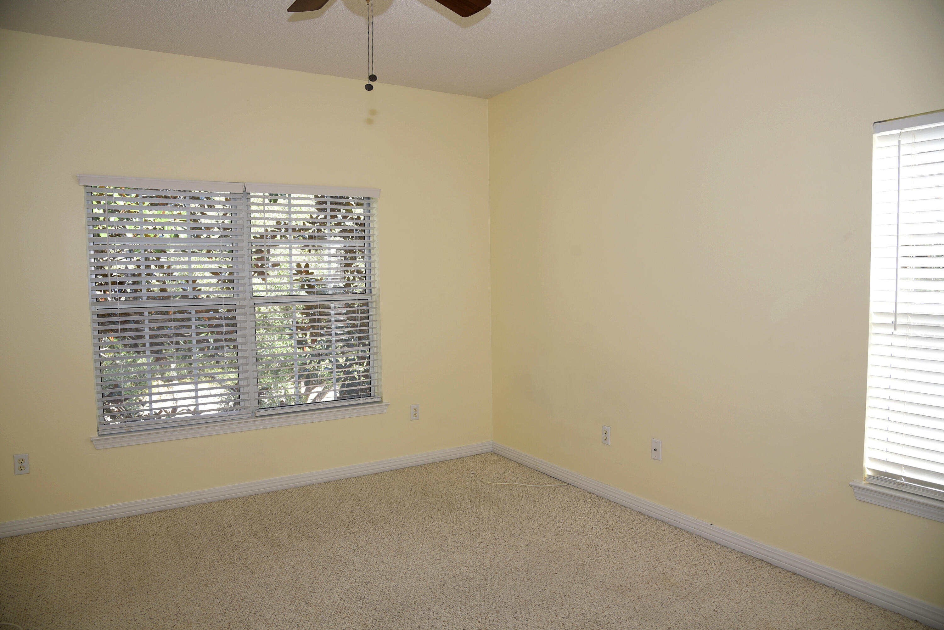 THE OAKS AT NICEVILLE - Residential Lease