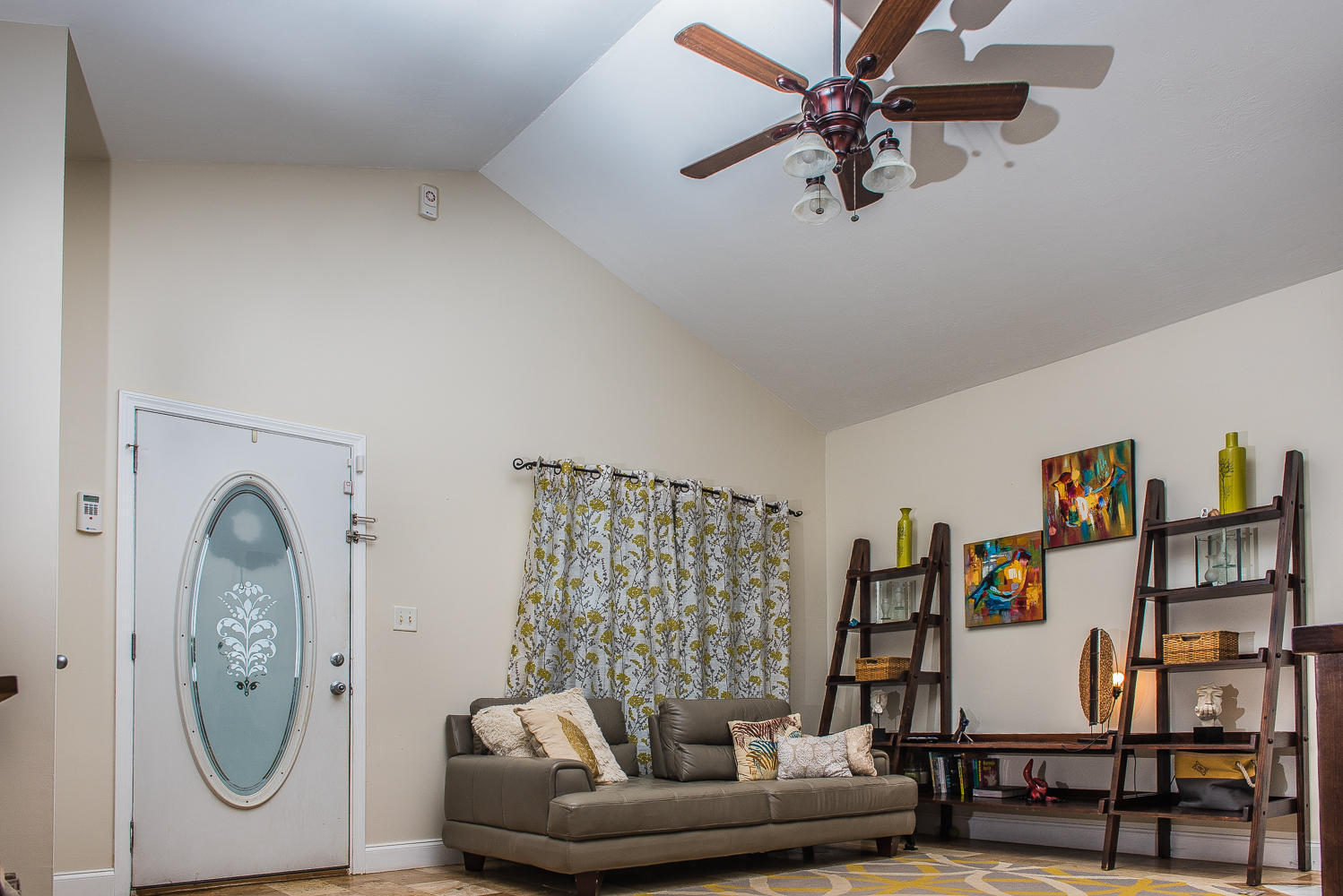 BRANDON OAKS 2ND ADD - Residential Lease