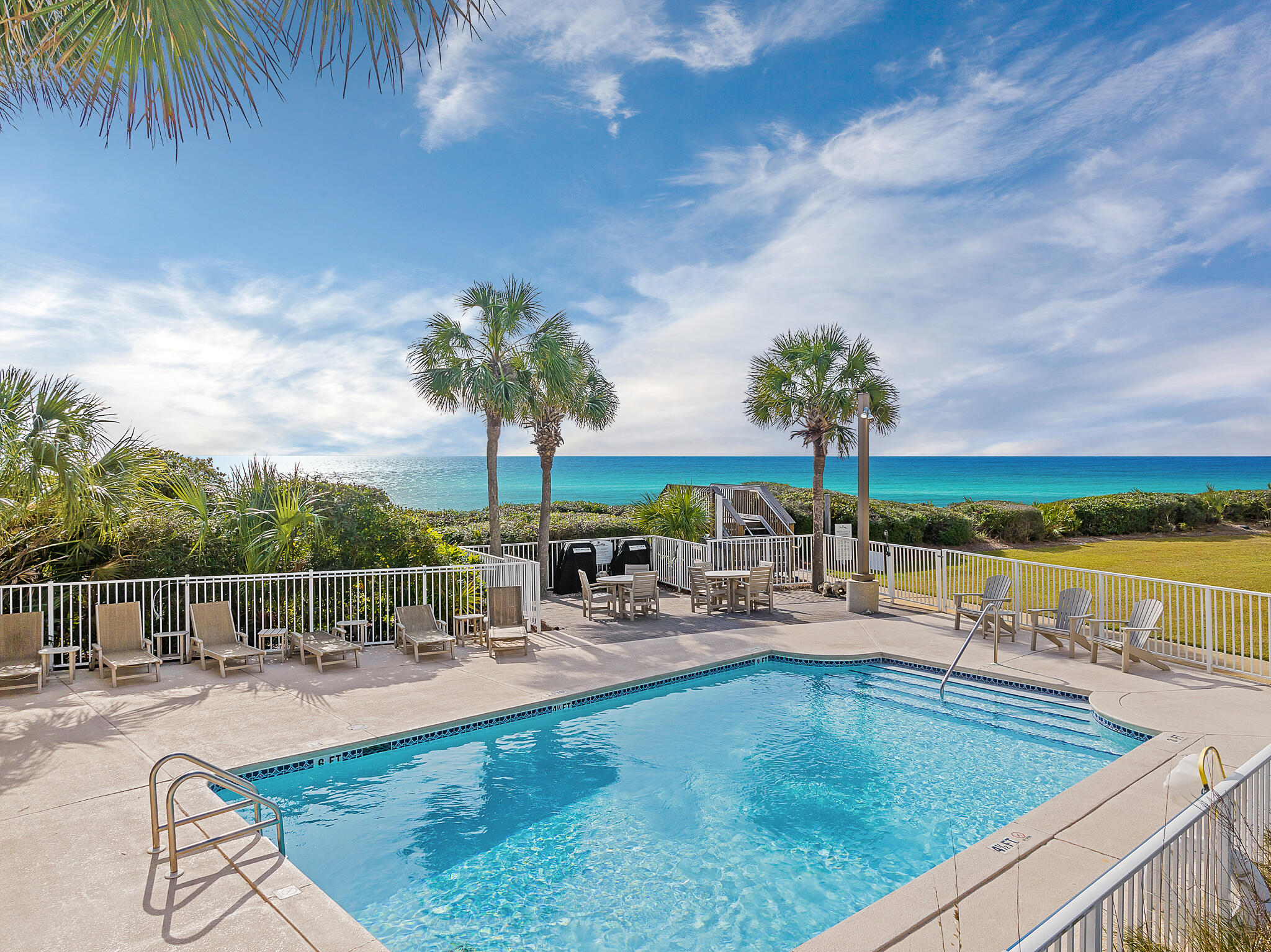 TRANQUILLITY ON THE BEACH - Residential
