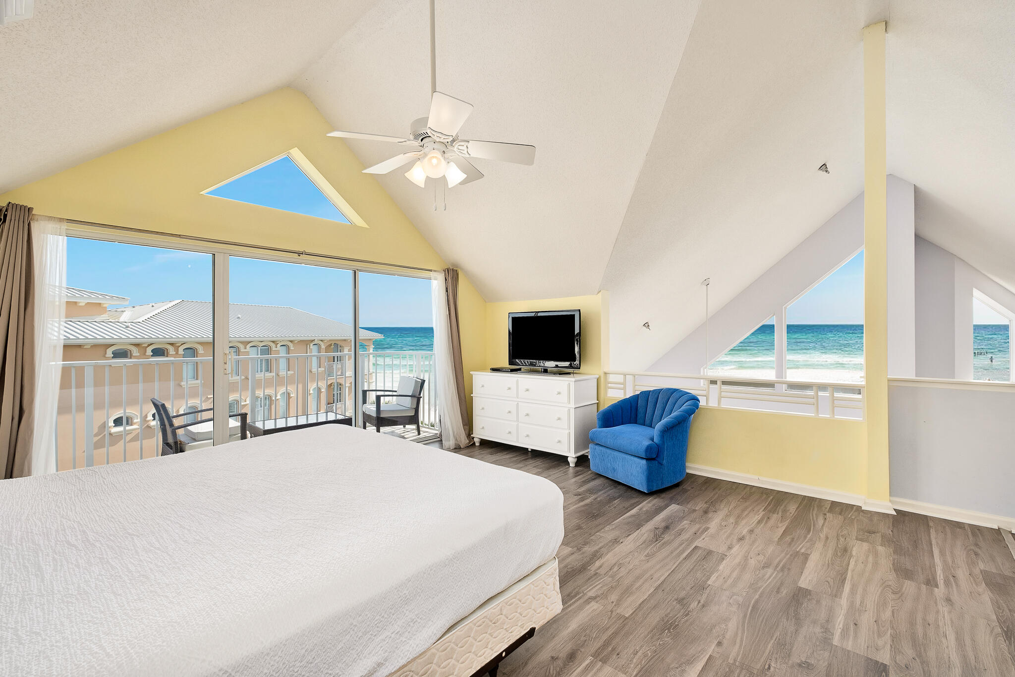 TRANQUILLITY ON THE BEACH - Residential