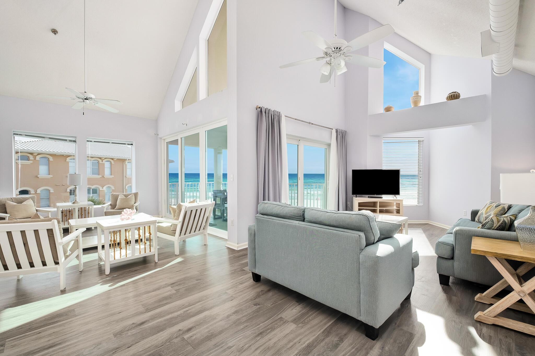 TRANQUILLITY ON THE BEACH - Residential
