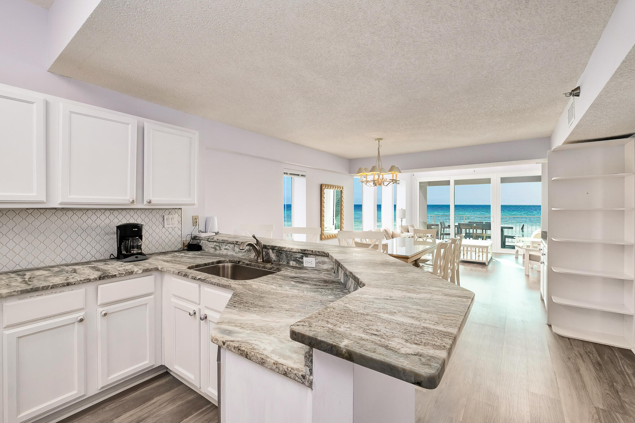 TRANQUILLITY ON THE BEACH - Residential