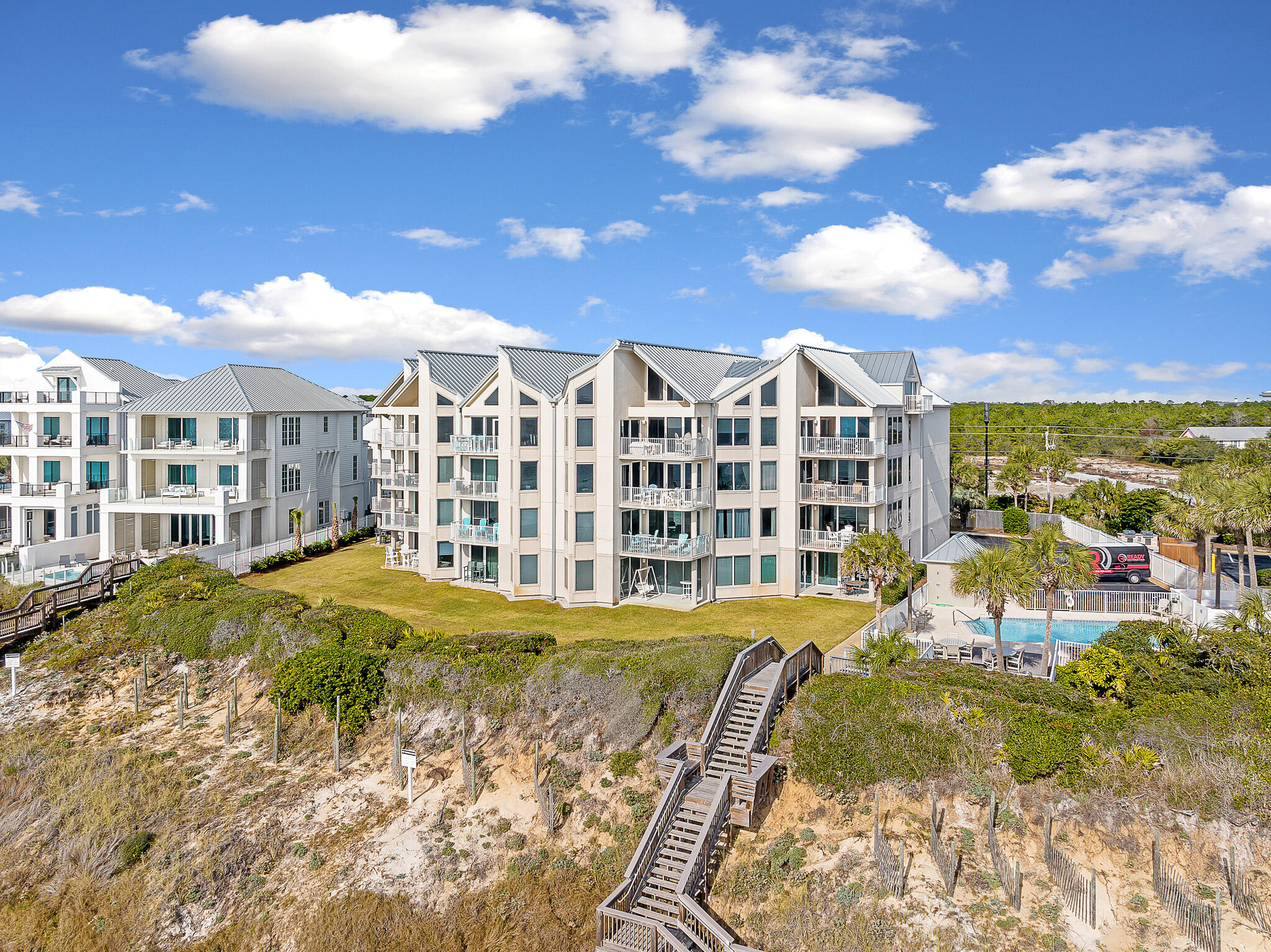 TRANQUILLITY ON THE BEACH - Residential