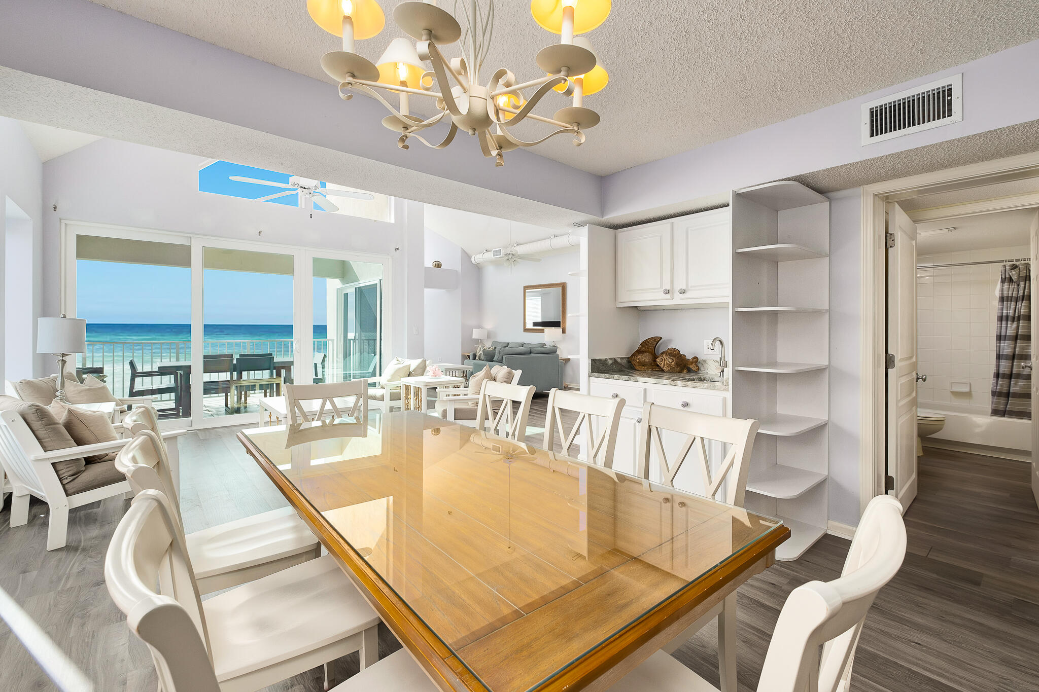 TRANQUILLITY ON THE BEACH - Residential