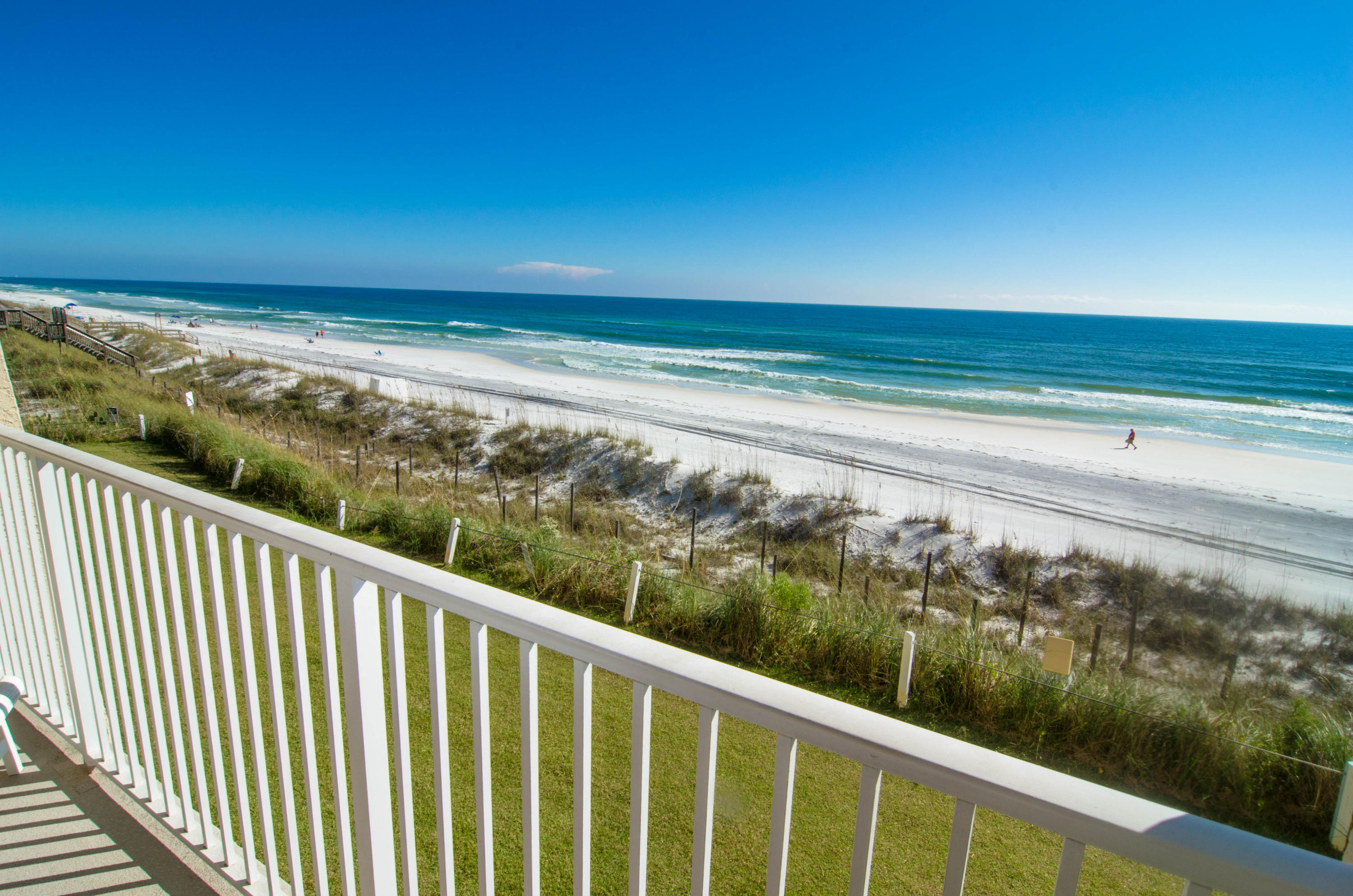 BEACH HOUSE CONDO PH 1 - Residential