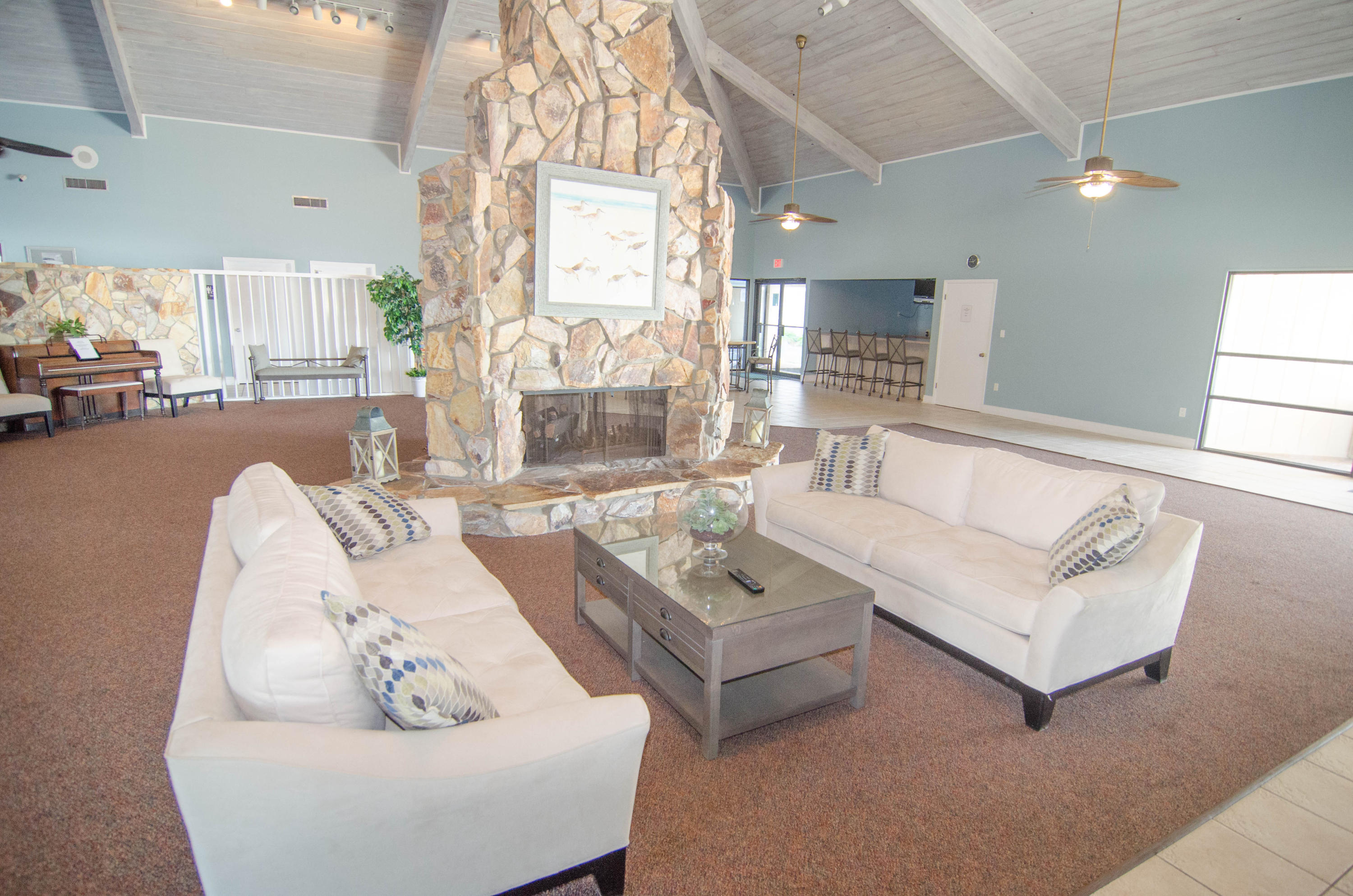 BEACH HOUSE CONDO PH 1 - Residential