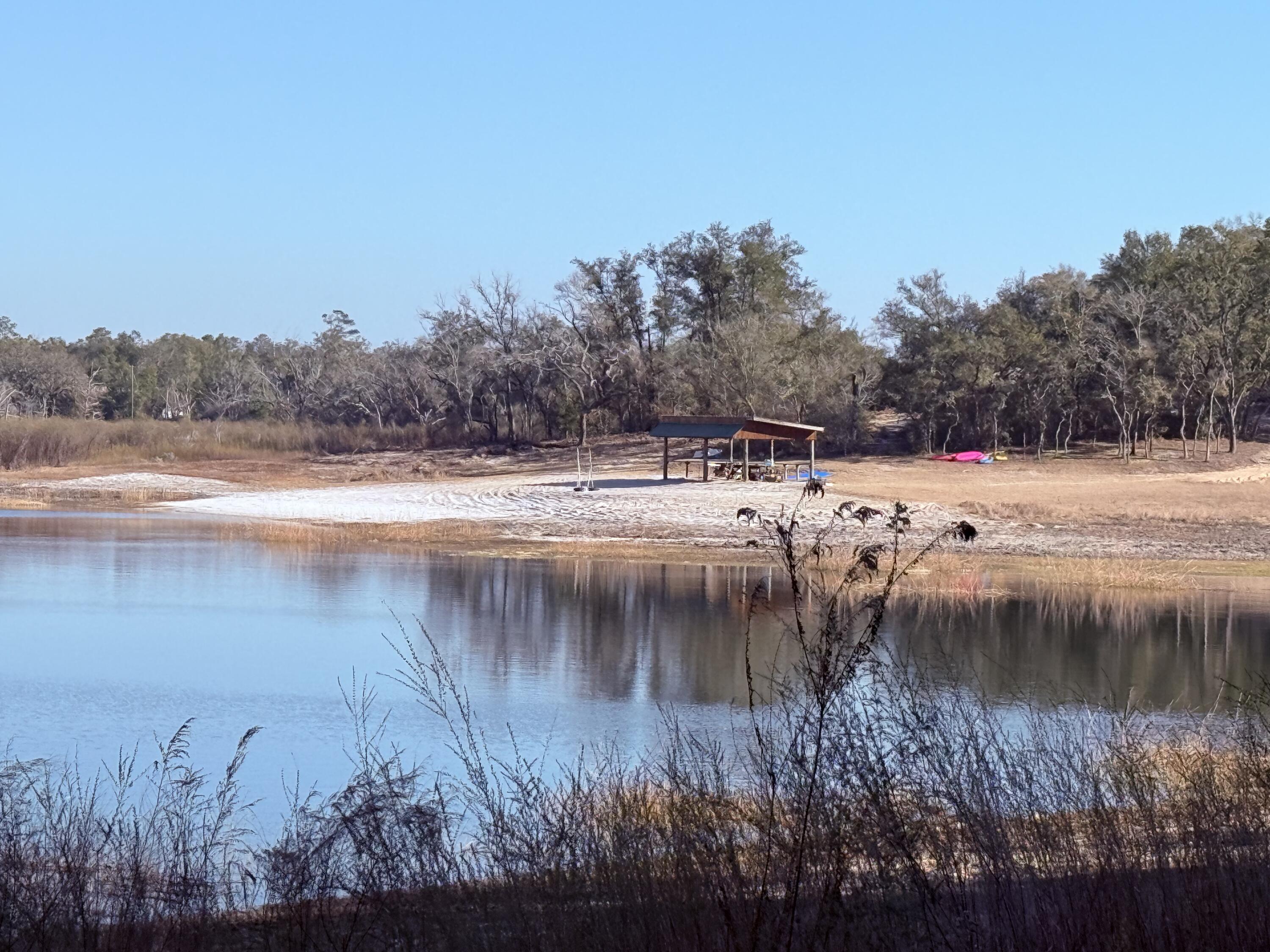 RIVER LAKE SUB - Land