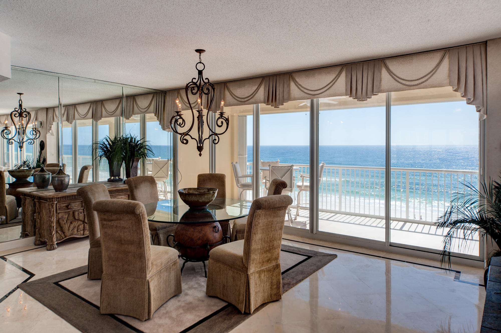 OCEANIA CONDO - Residential