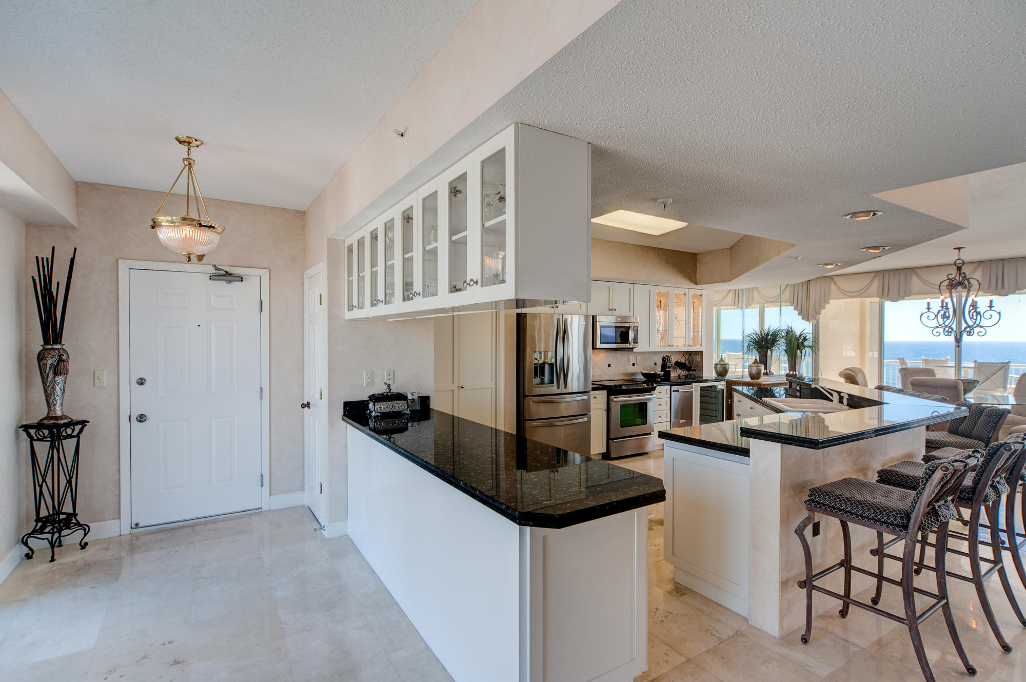 OCEANIA CONDO - Residential