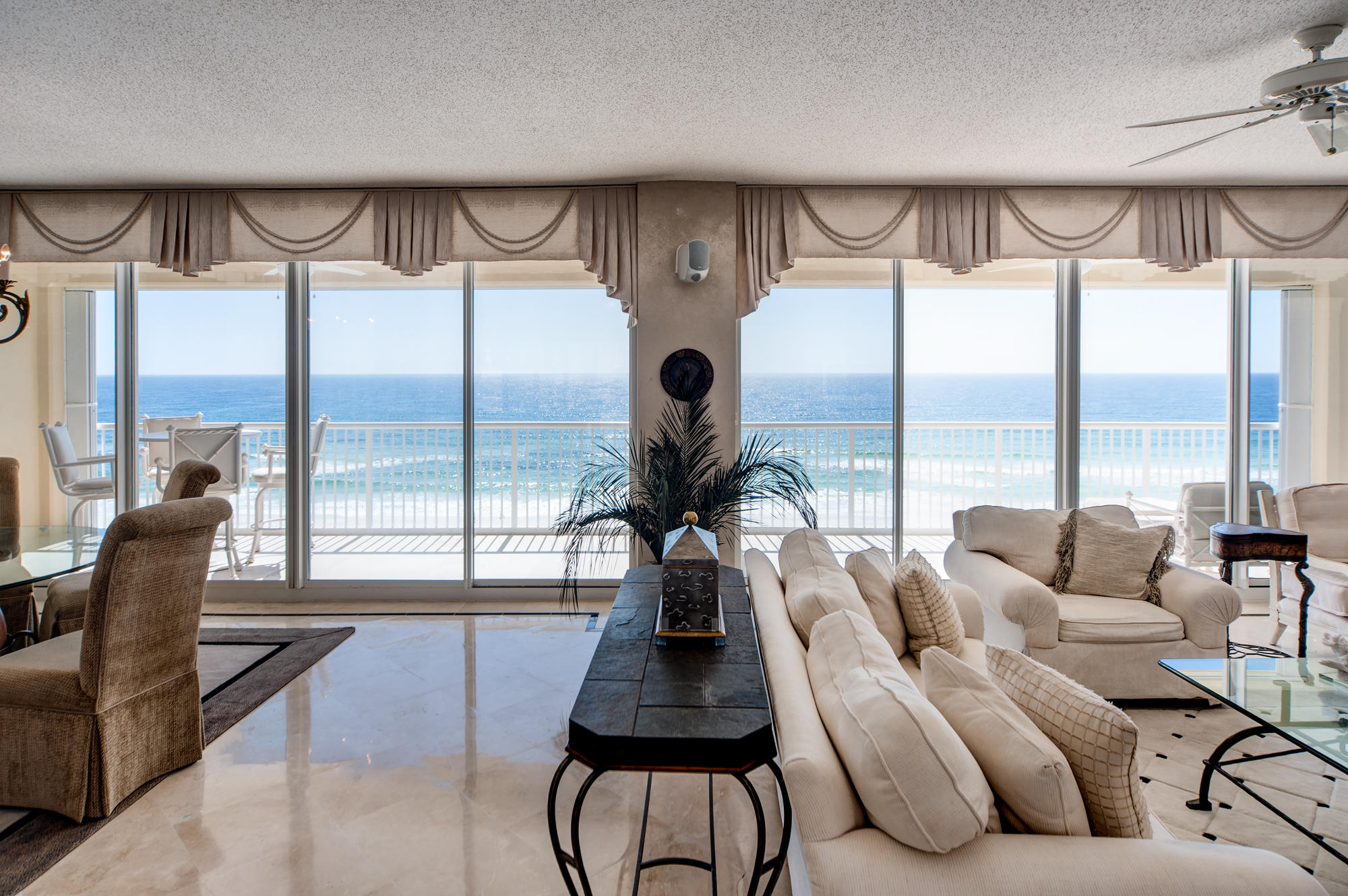 OCEANIA CONDO - Residential