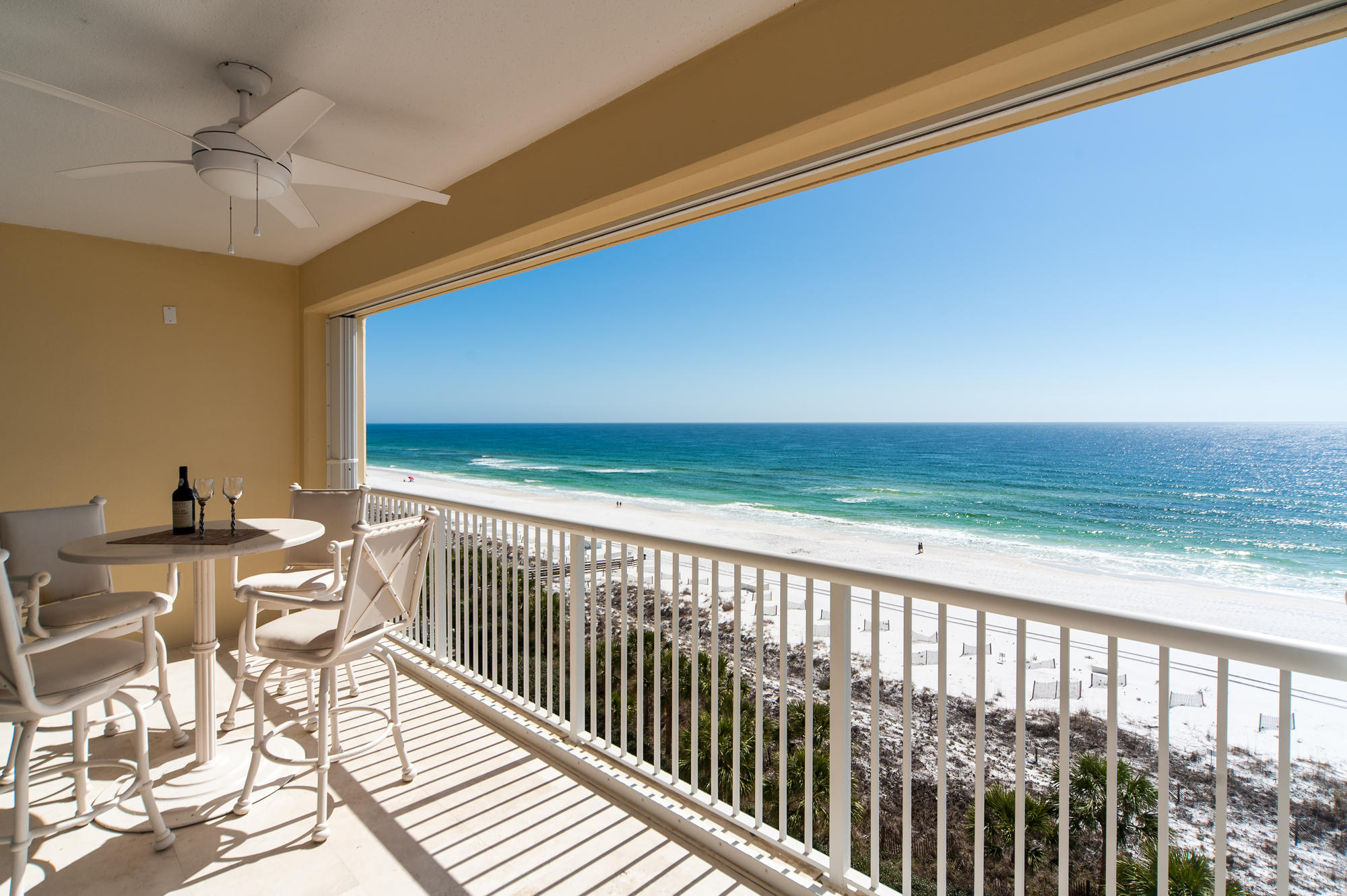 OCEANIA CONDO - Residential