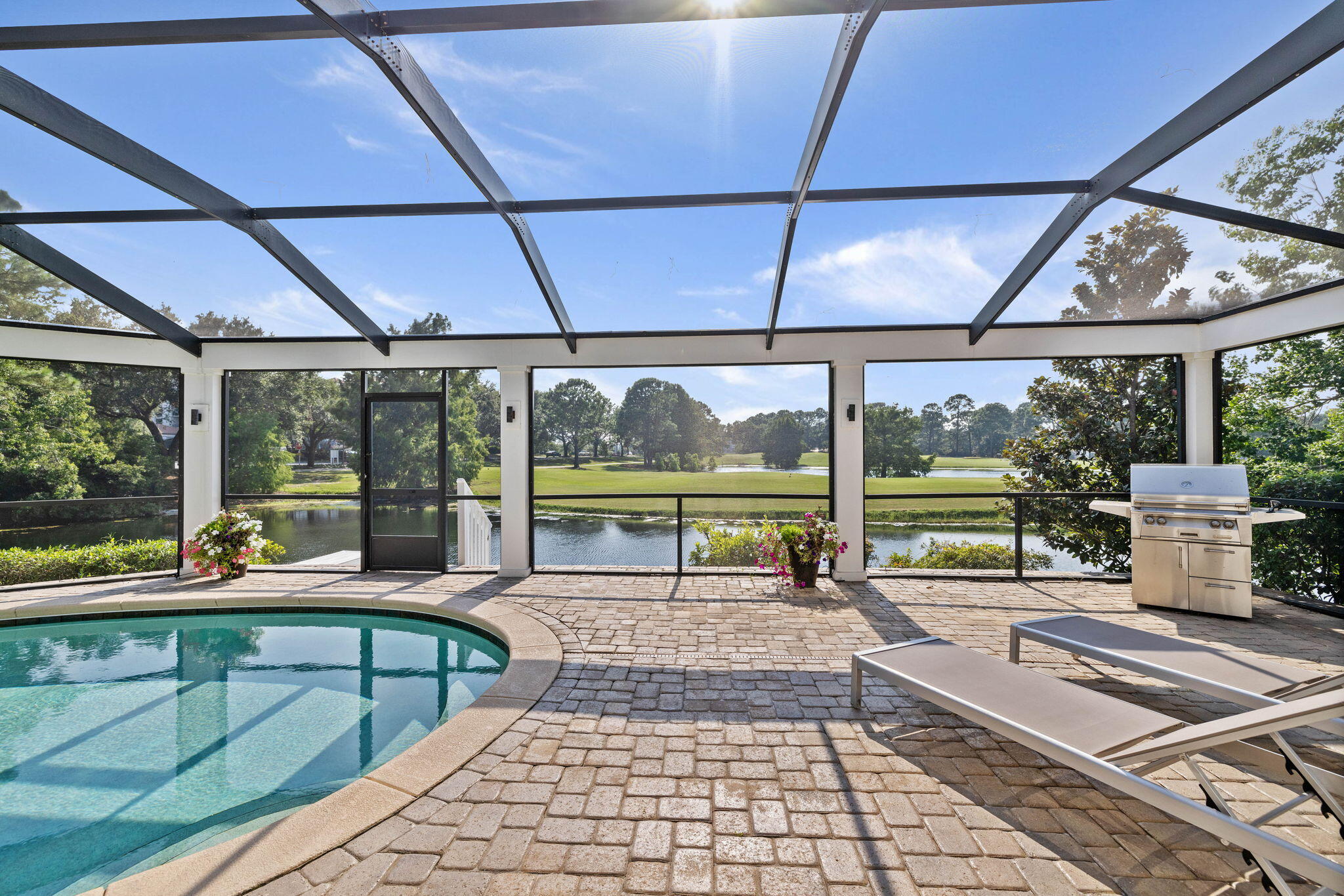 PRESTWICK PLACE - Residential