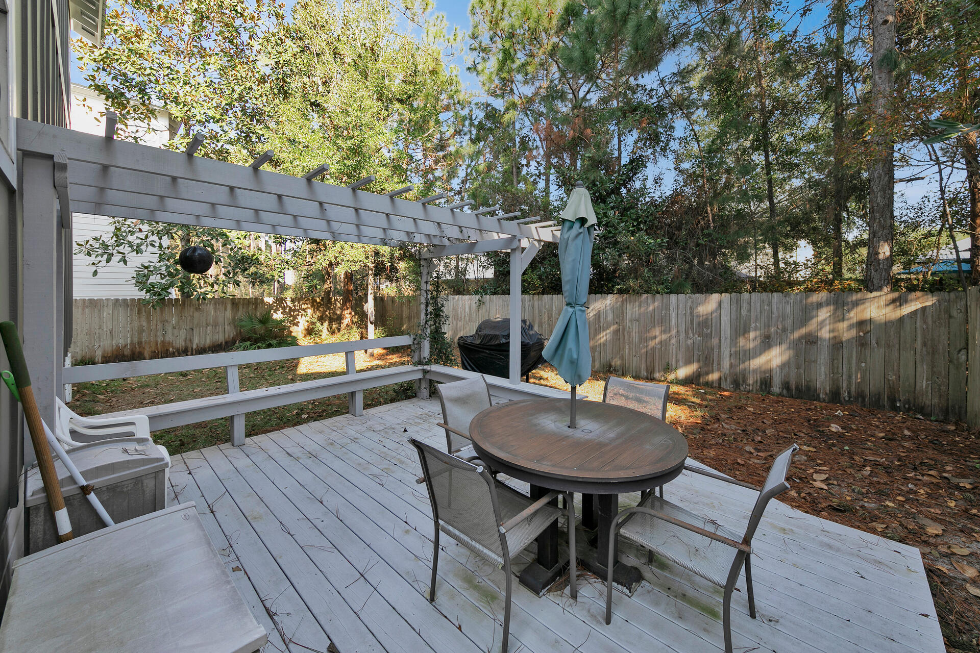 HIDDEN GROVE - Residential Lease
