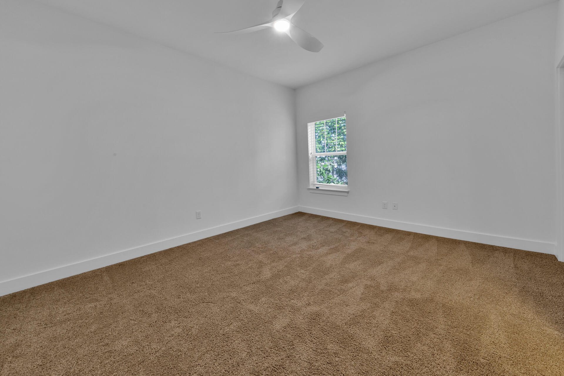 HIDDEN GROVE - Residential Lease