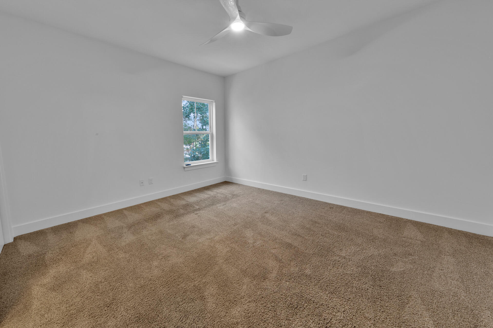 HIDDEN GROVE - Residential Lease