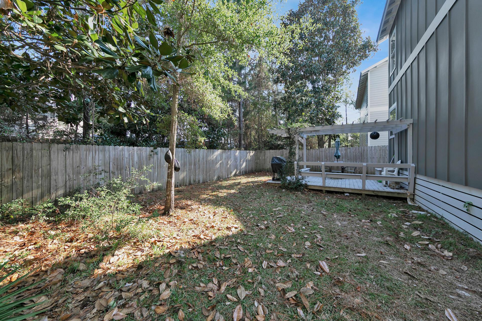 HIDDEN GROVE - Residential Lease