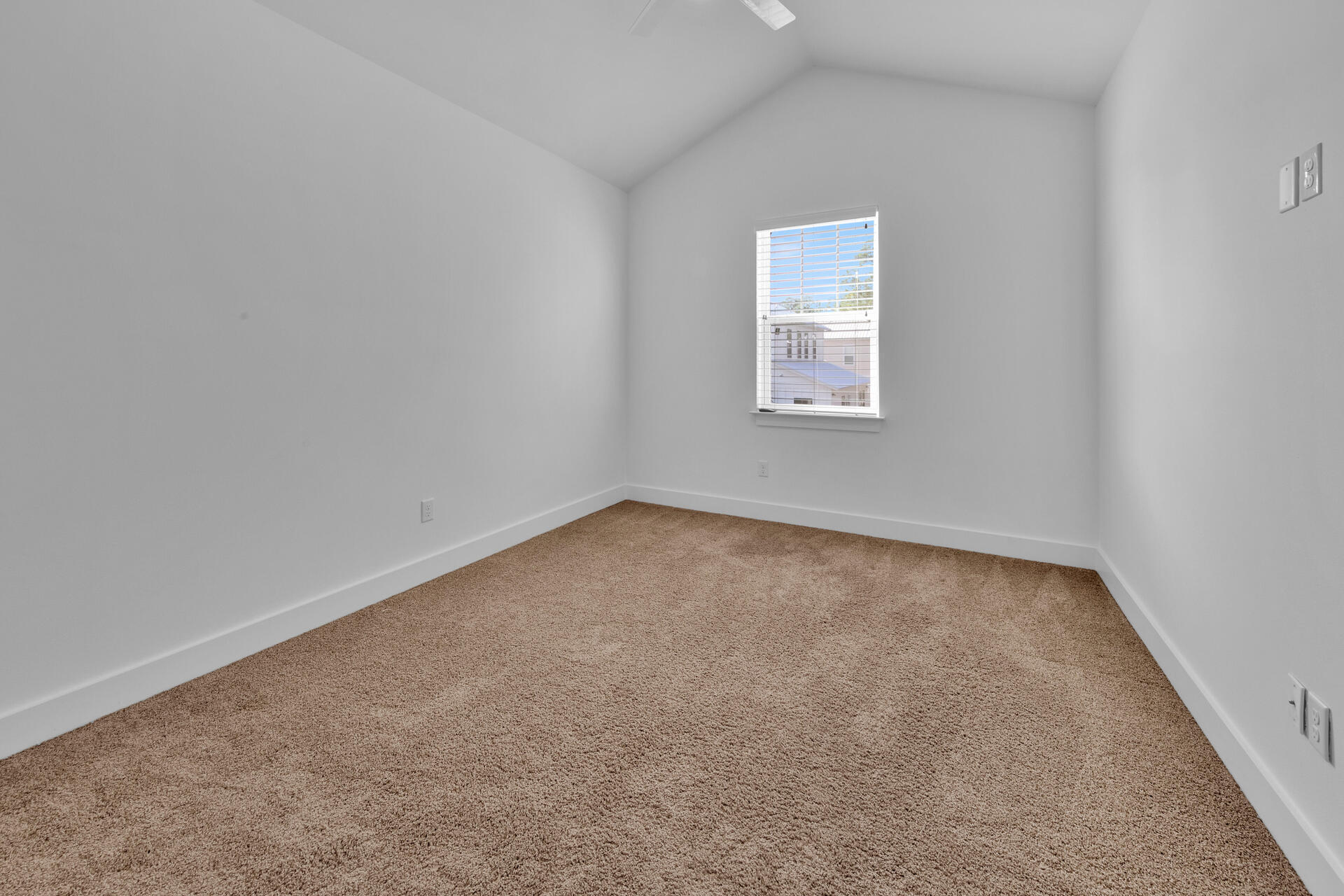 HIDDEN GROVE - Residential Lease