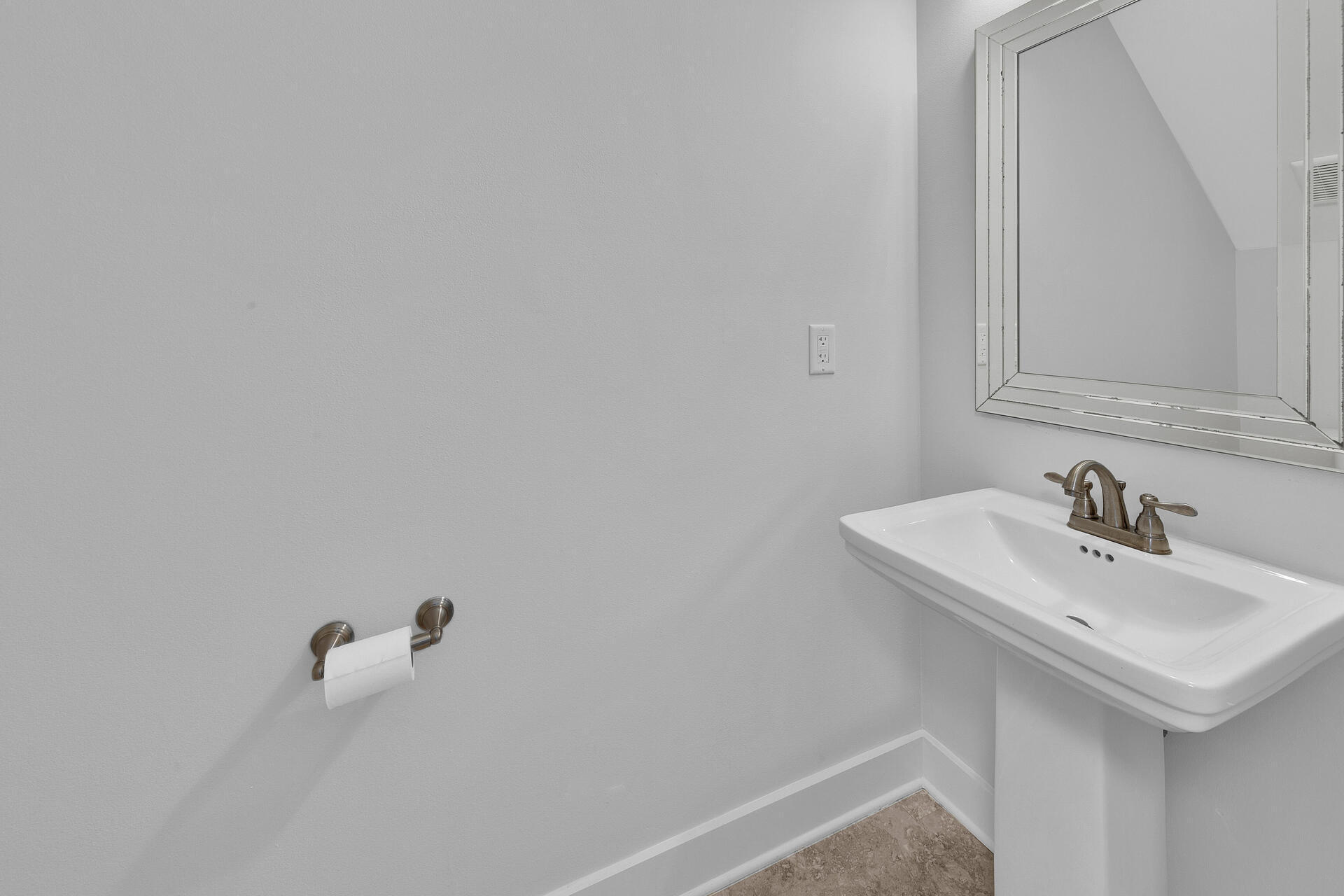HIDDEN GROVE - Residential Lease