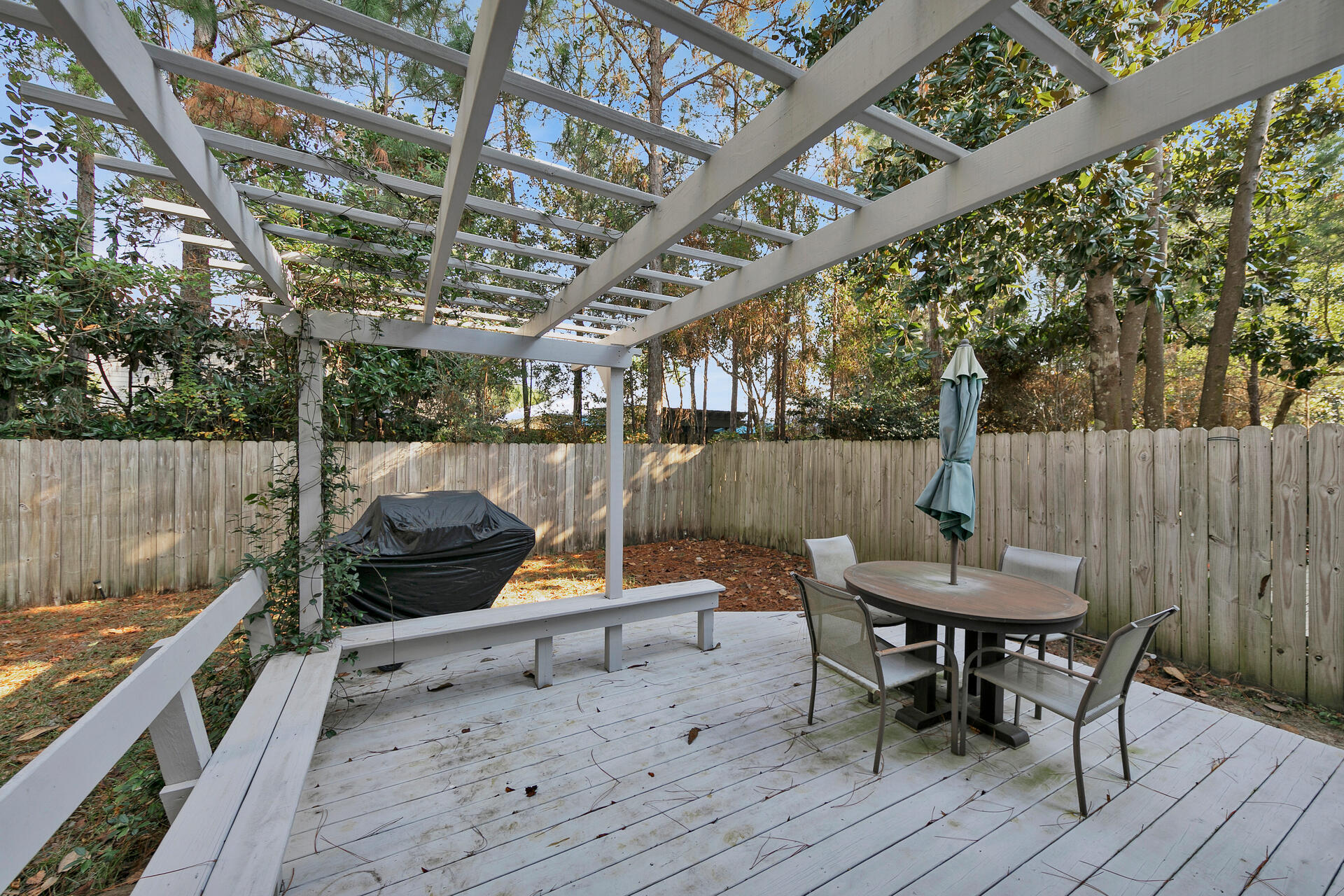 HIDDEN GROVE - Residential Lease