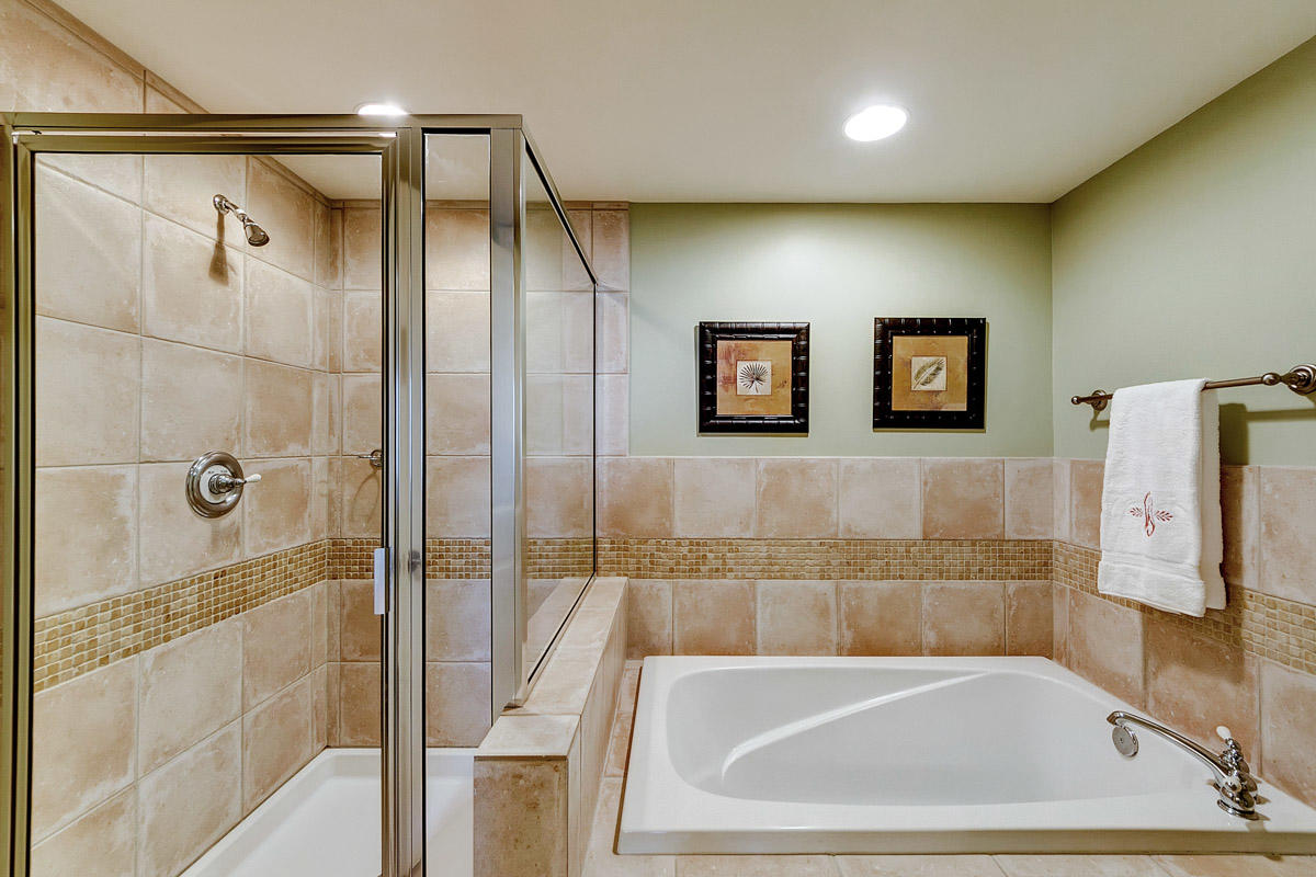 GRAND SANDESTIN - Residential Lease