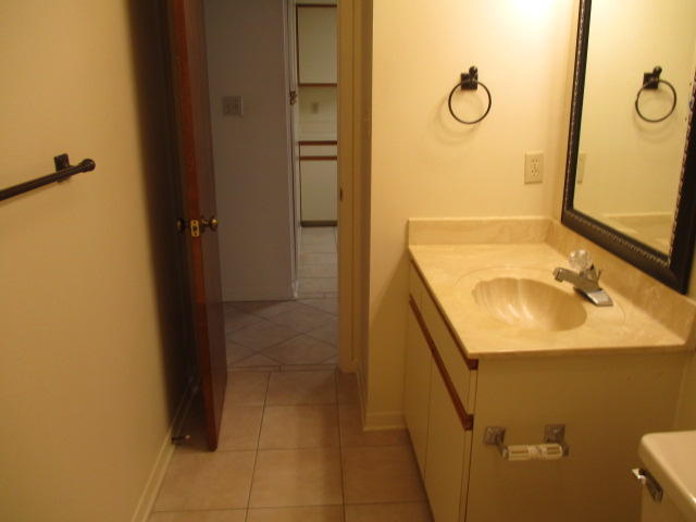 VIKING MANOR PH 1 - Residential Lease