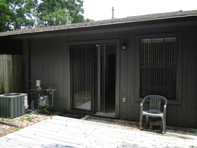 VIKING MANOR PH 1 - Residential Lease