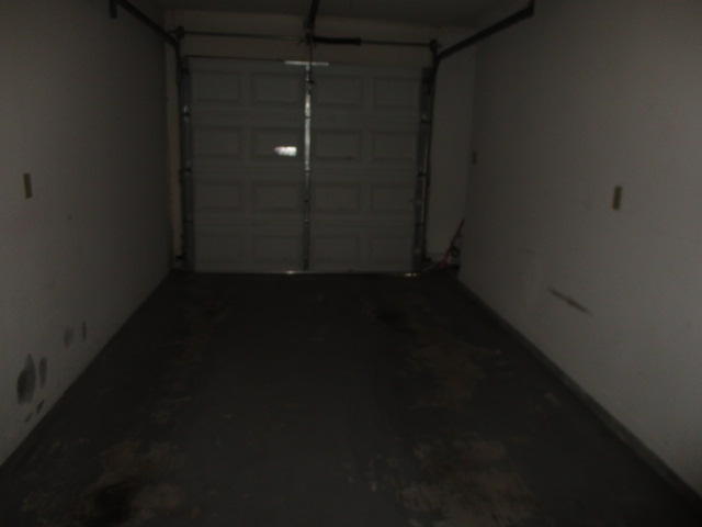 VIKING MANOR PH 1 - Residential Lease