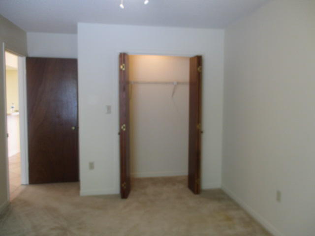 VIKING MANOR PH 1 - Residential Lease
