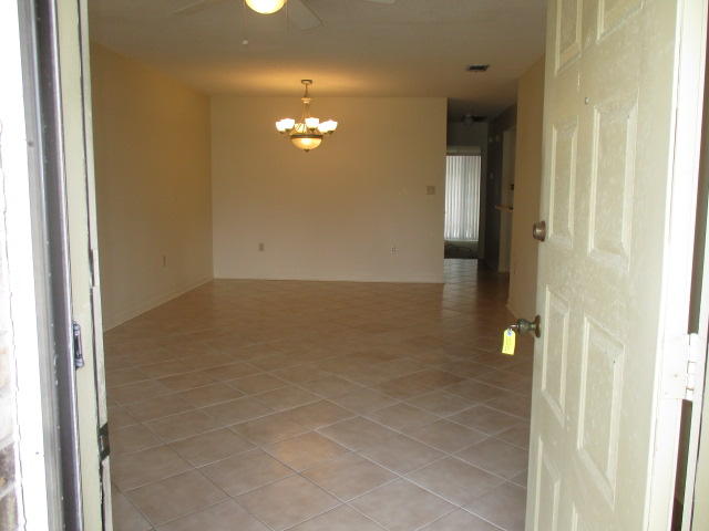 VIKING MANOR PH 1 - Residential Lease