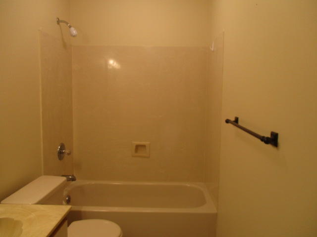 VIKING MANOR PH 1 - Residential Lease