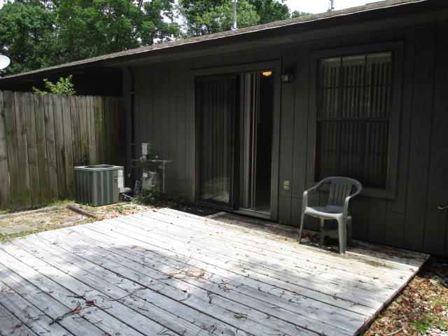VIKING MANOR PH 1 - Residential Lease