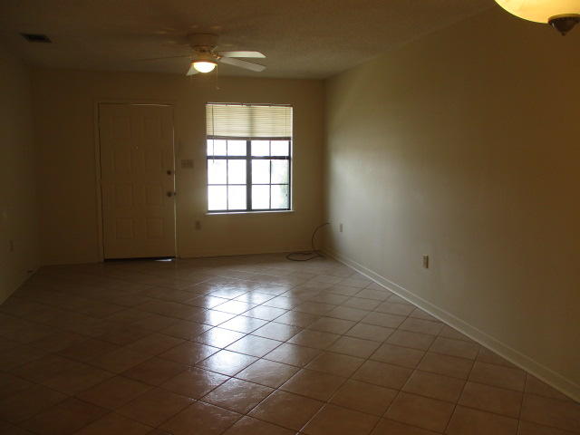 VIKING MANOR PH 1 - Residential Lease